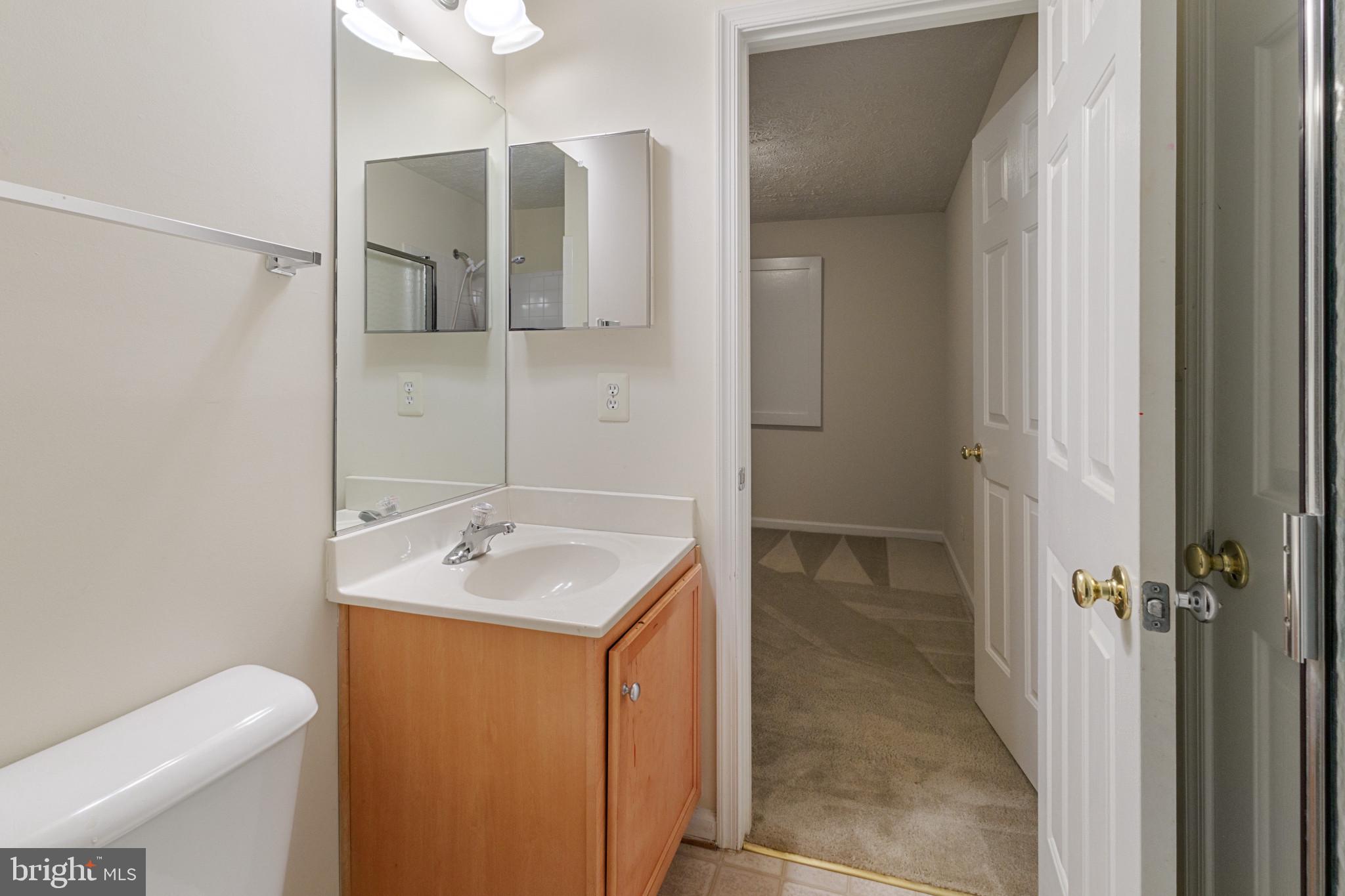 LAFAYETTE VILLAGE - Residential