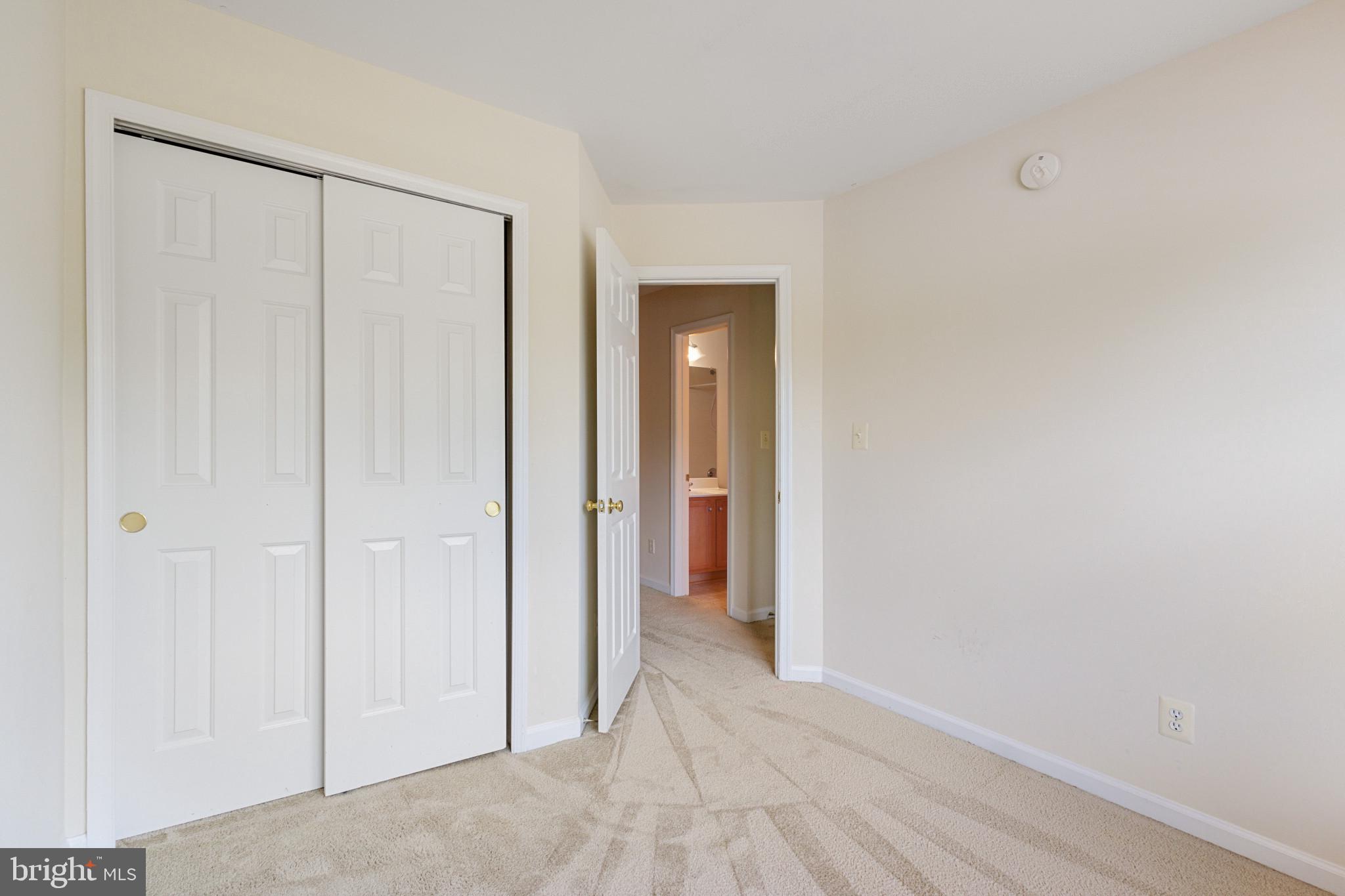 LAFAYETTE VILLAGE - Residential