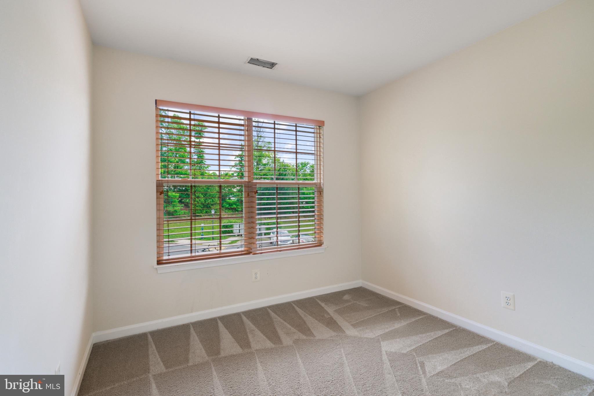 LAFAYETTE VILLAGE - Residential