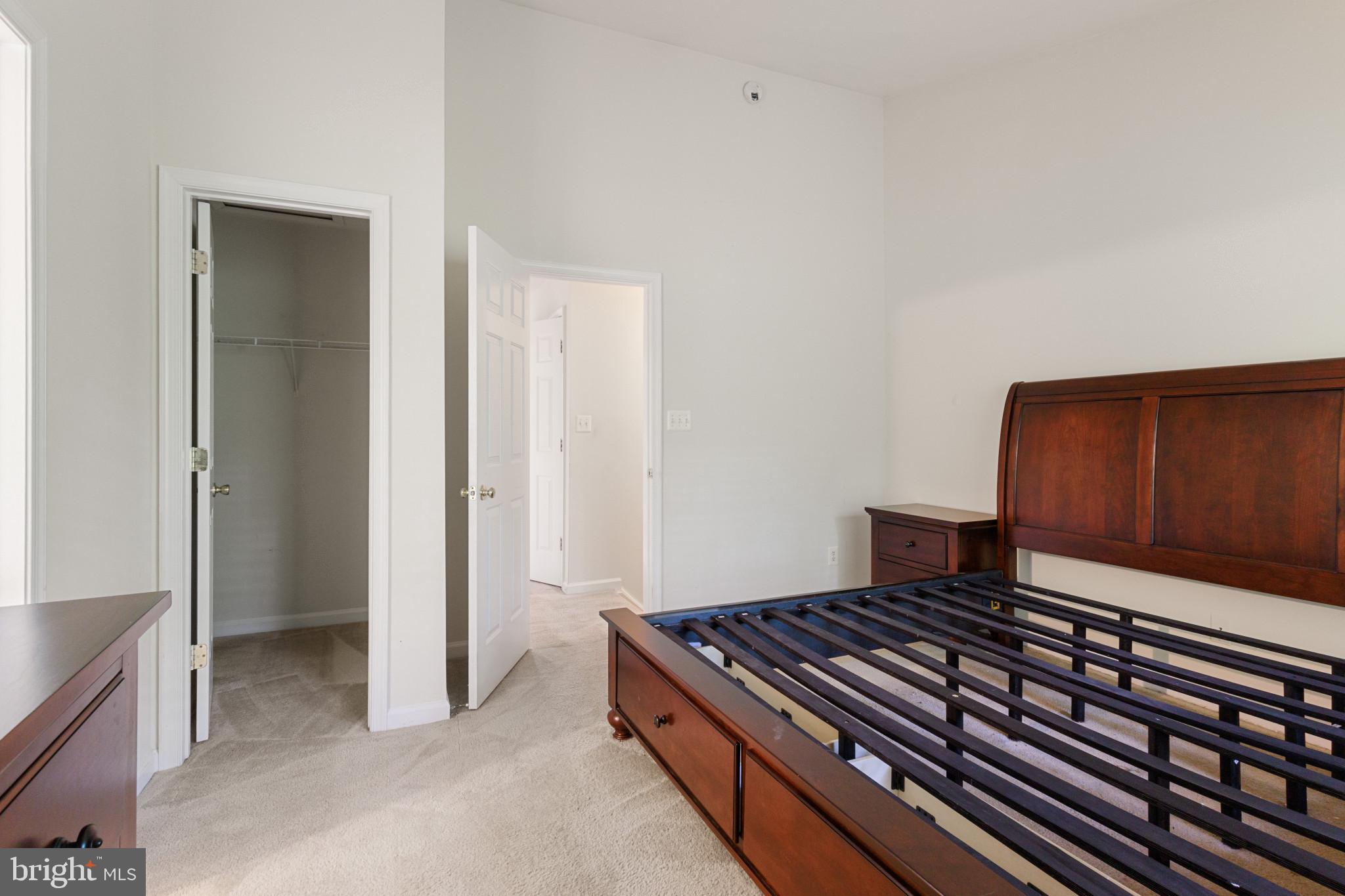 LAFAYETTE VILLAGE - Residential