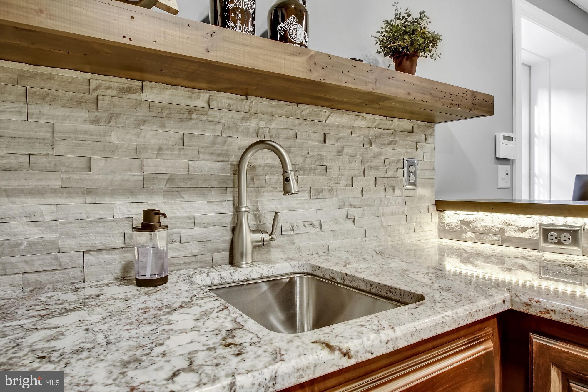 HIGH MEADOW - Residential