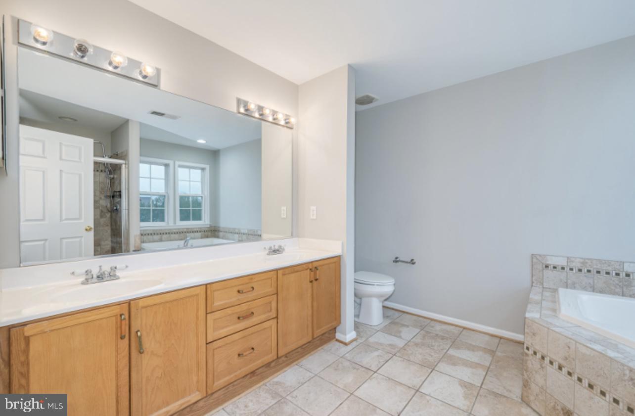 MCCAULEY CROSSING - Residential