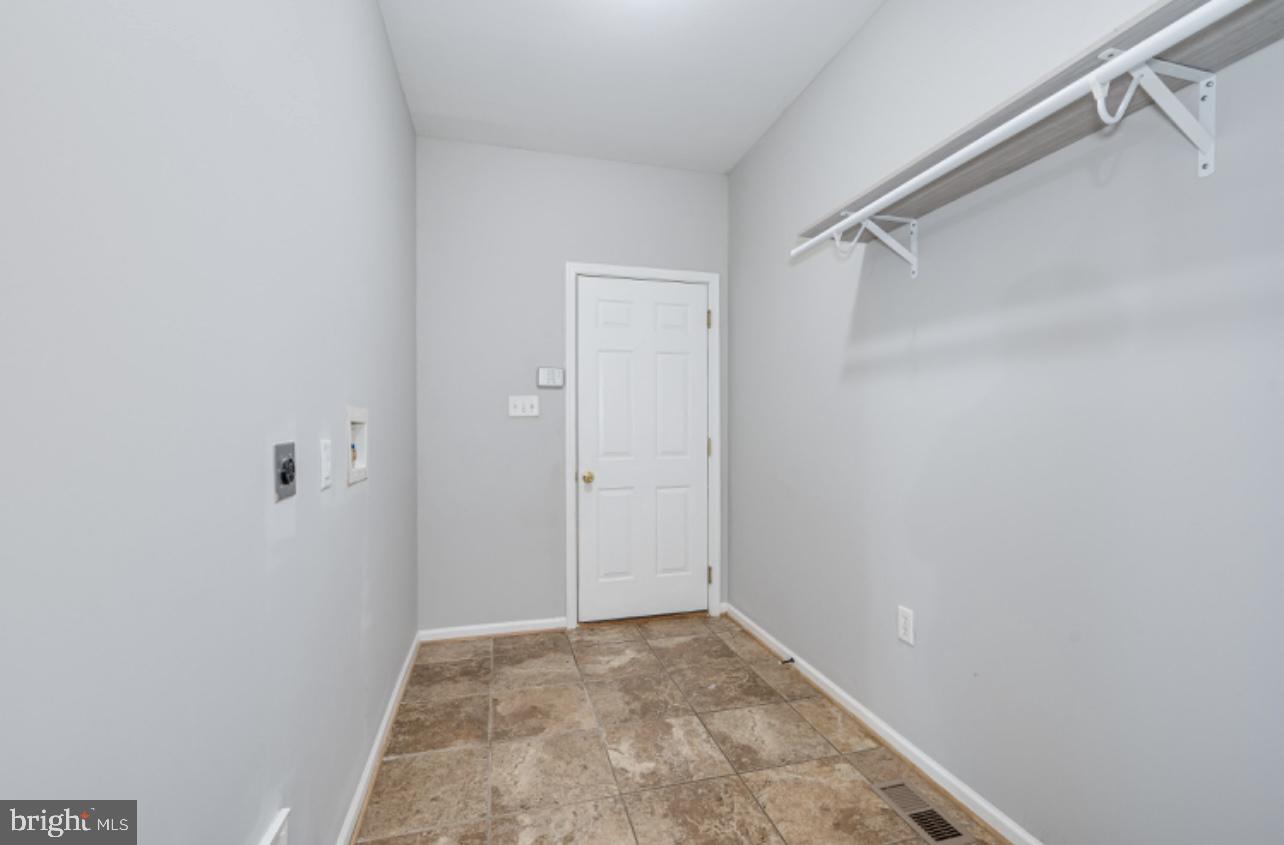 MCCAULEY CROSSING - Residential