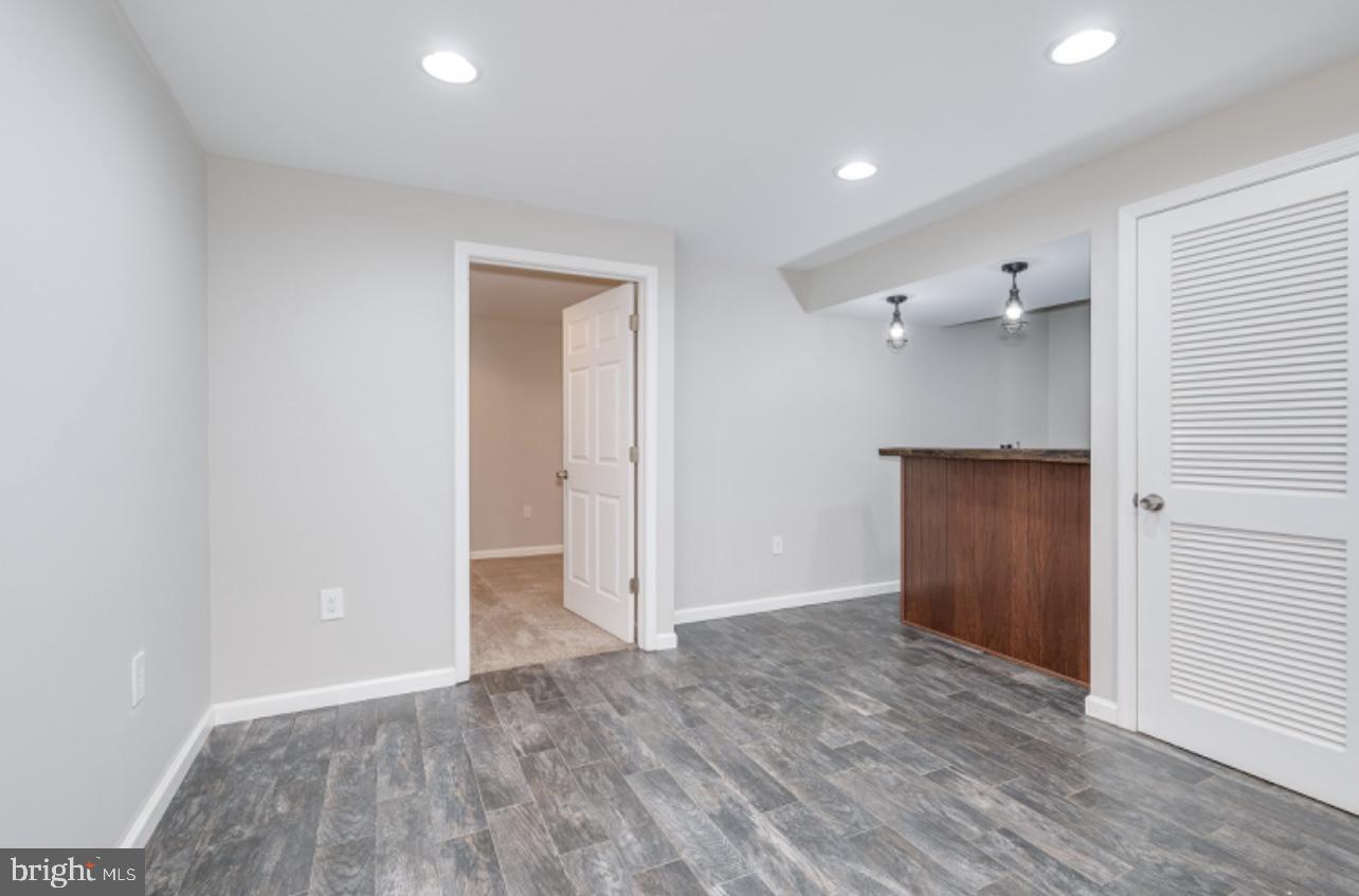 MCCAULEY CROSSING - Residential