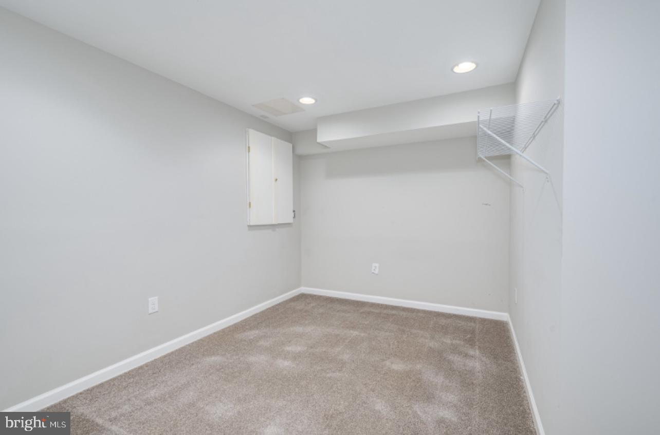 MCCAULEY CROSSING - Residential