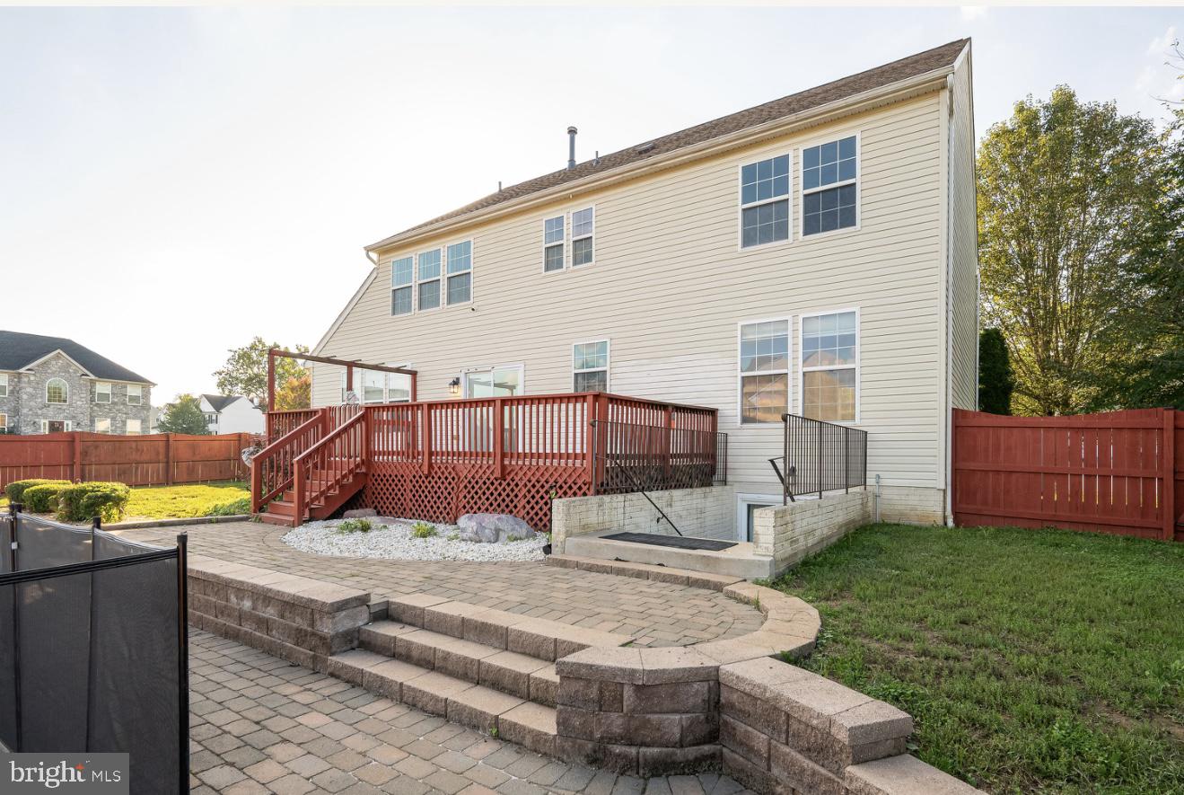 MCCAULEY CROSSING - Residential