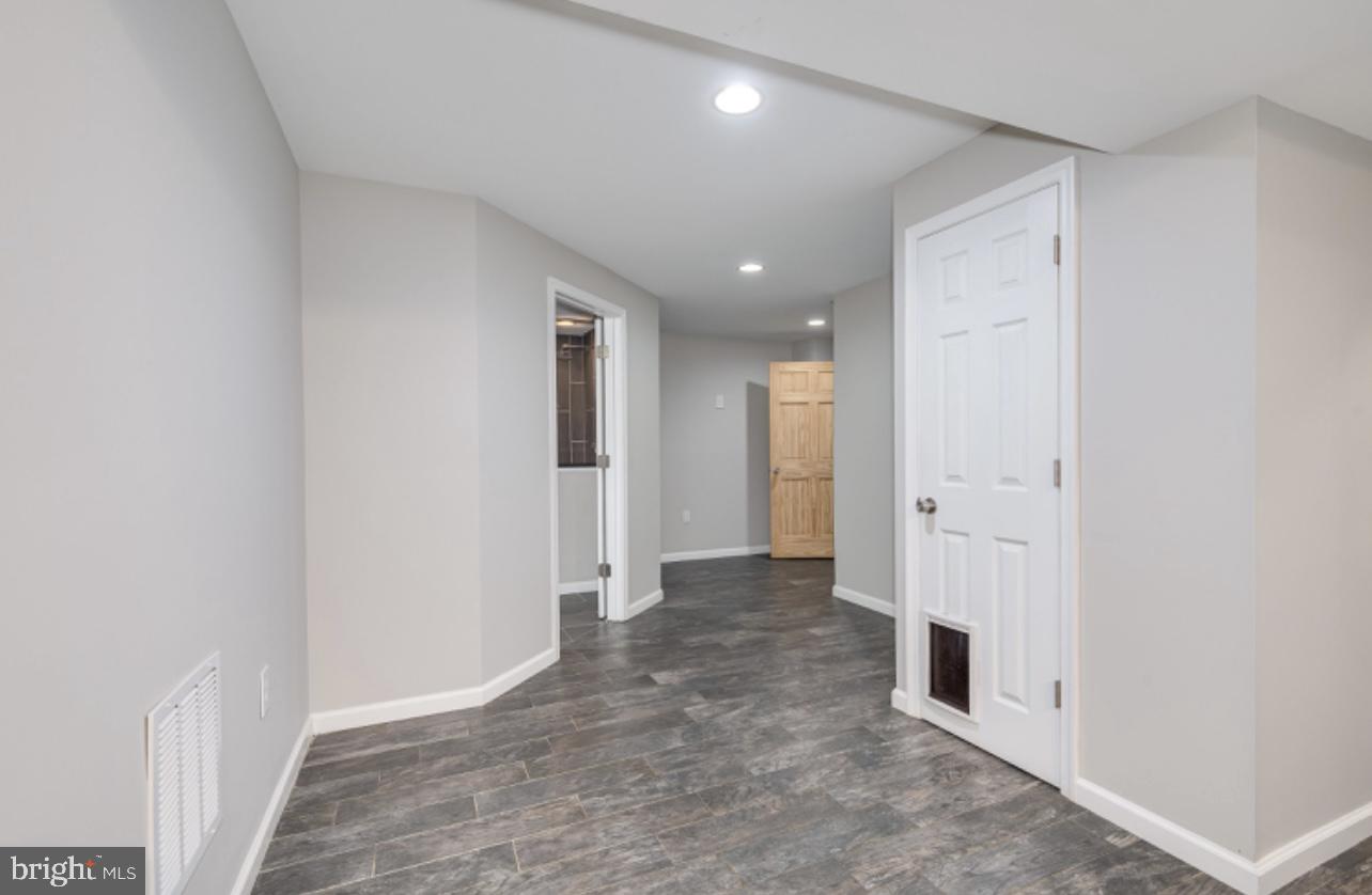 MCCAULEY CROSSING - Residential