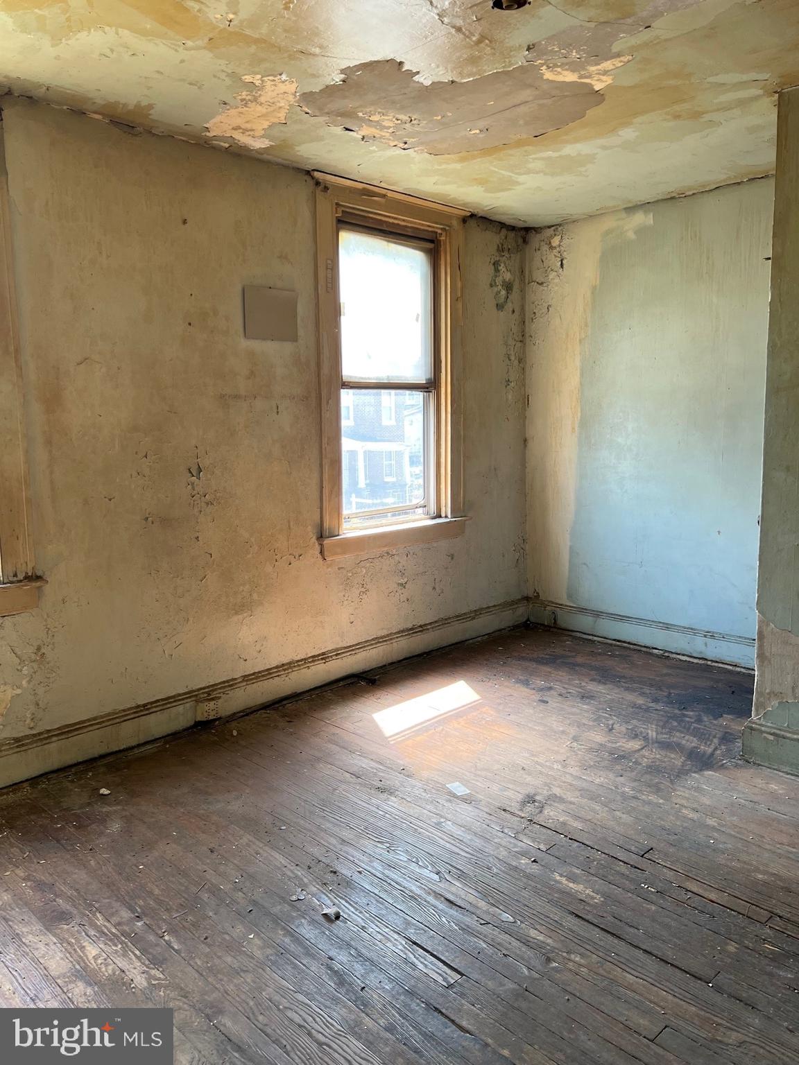 EAST BALTIMORE MIDWAY - Residential