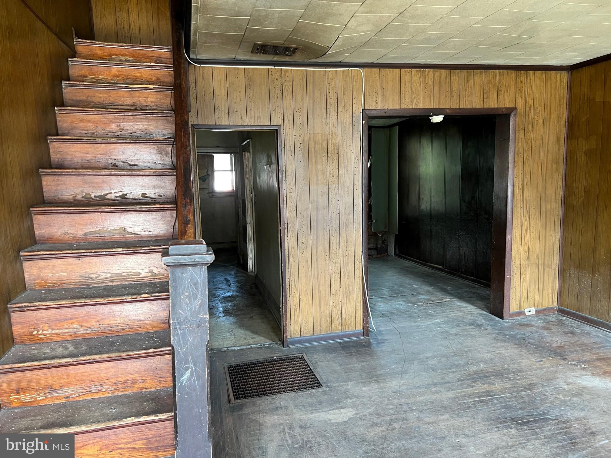 EAST BALTIMORE MIDWAY - Residential