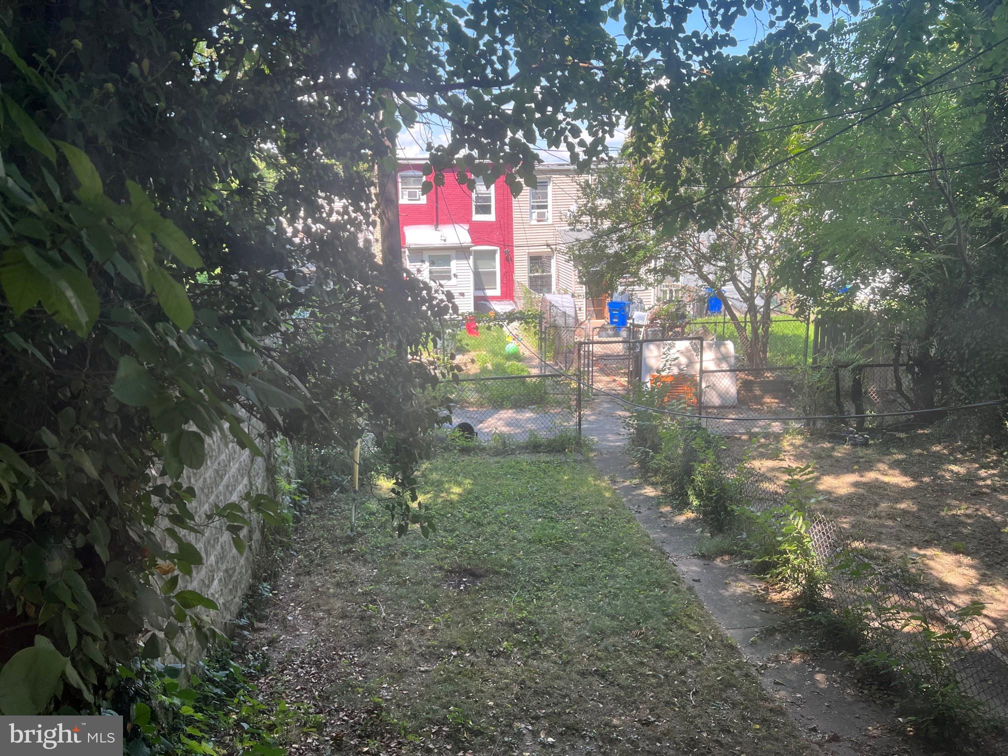 EAST BALTIMORE MIDWAY - Residential