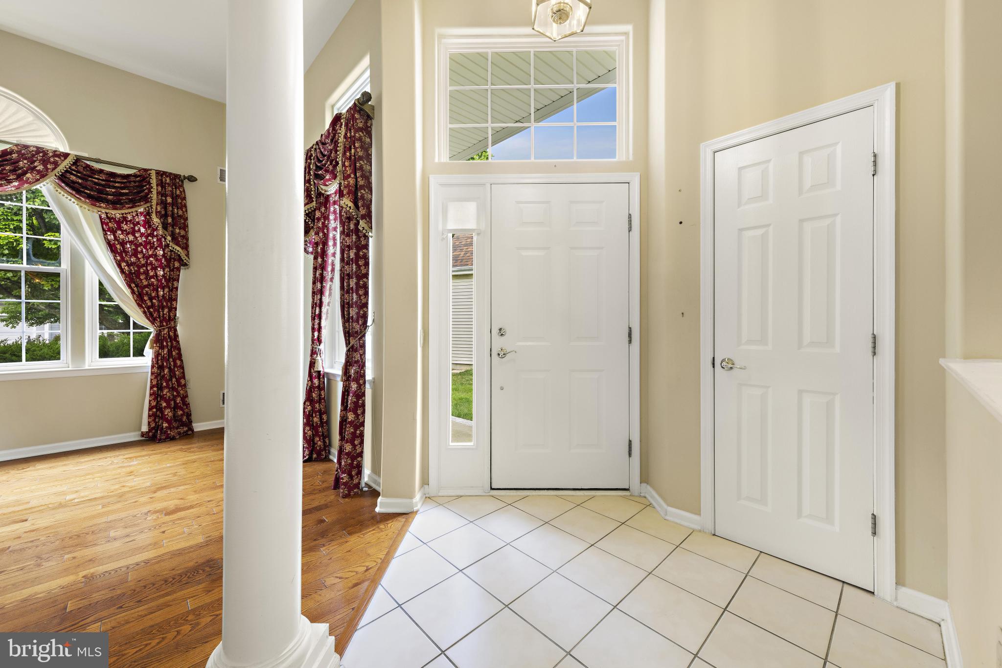 6 RAPIDS COURT