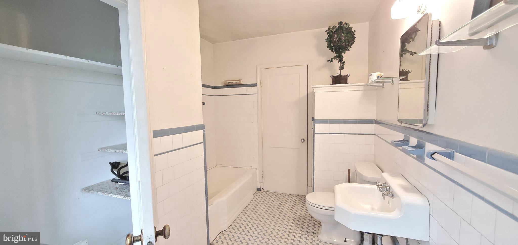 GARDENVILLE - Residential