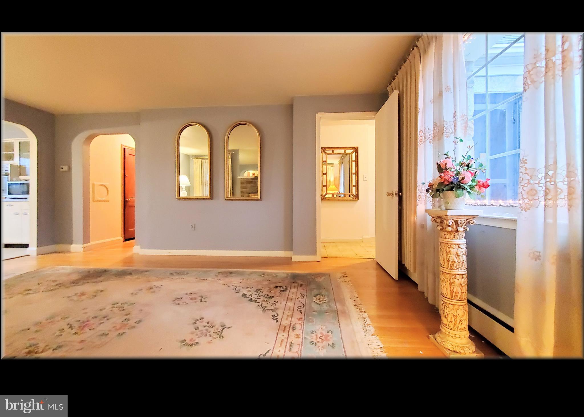 GARDENVILLE - Residential