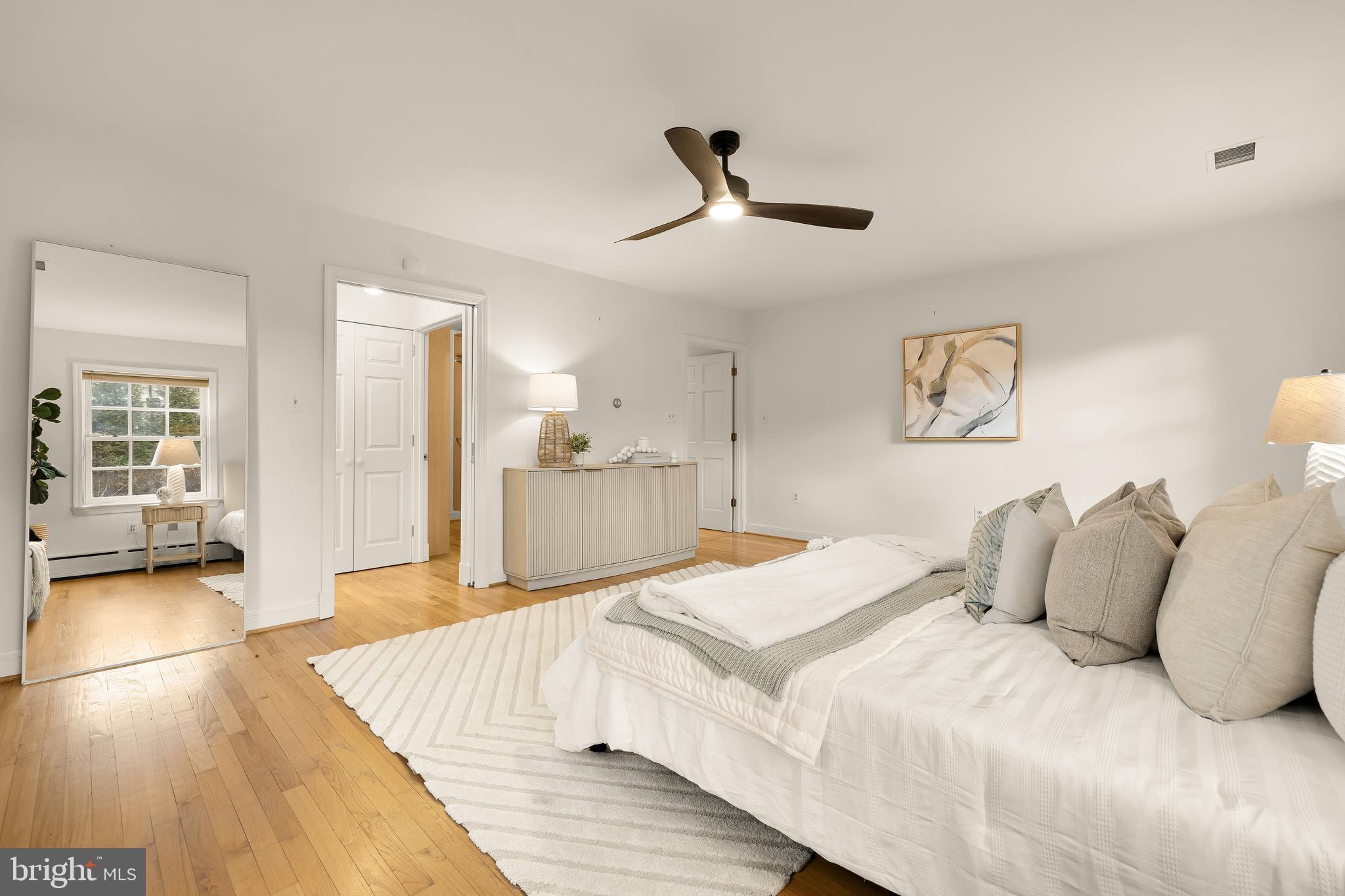 ENGLISH VILLAGE - Residential