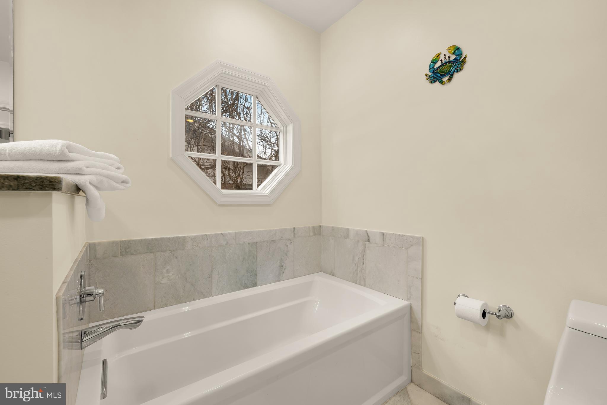 ENGLISH VILLAGE - Residential