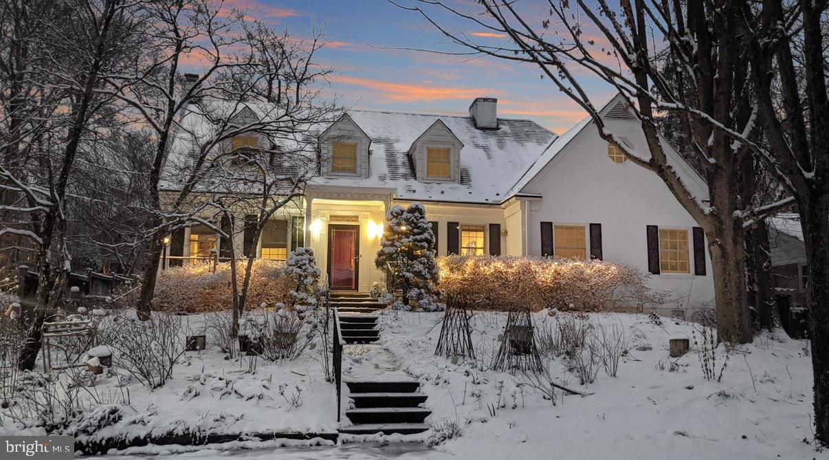 ENGLISH VILLAGE - Residential