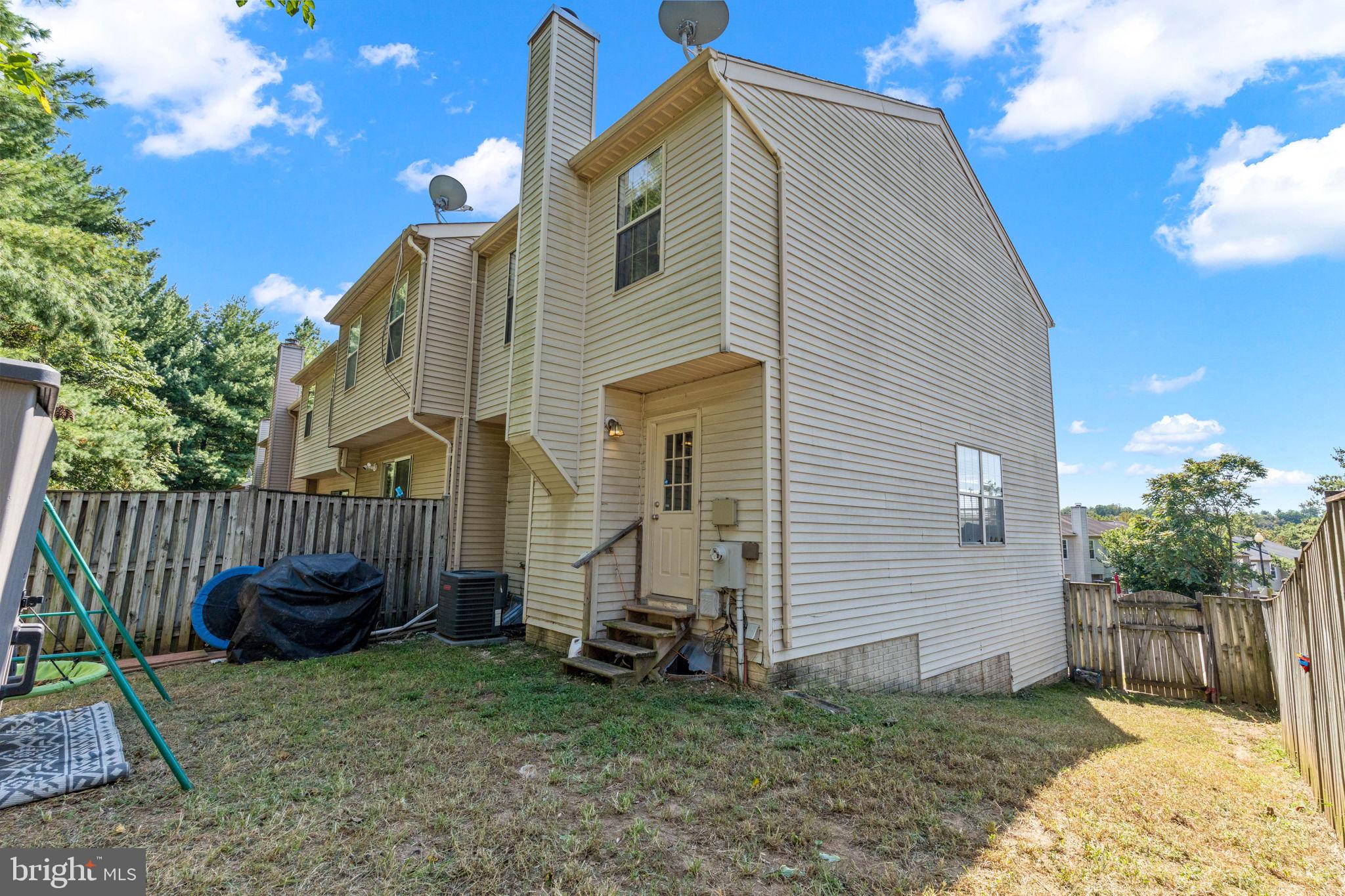 WINSLOW CHASE - Residential