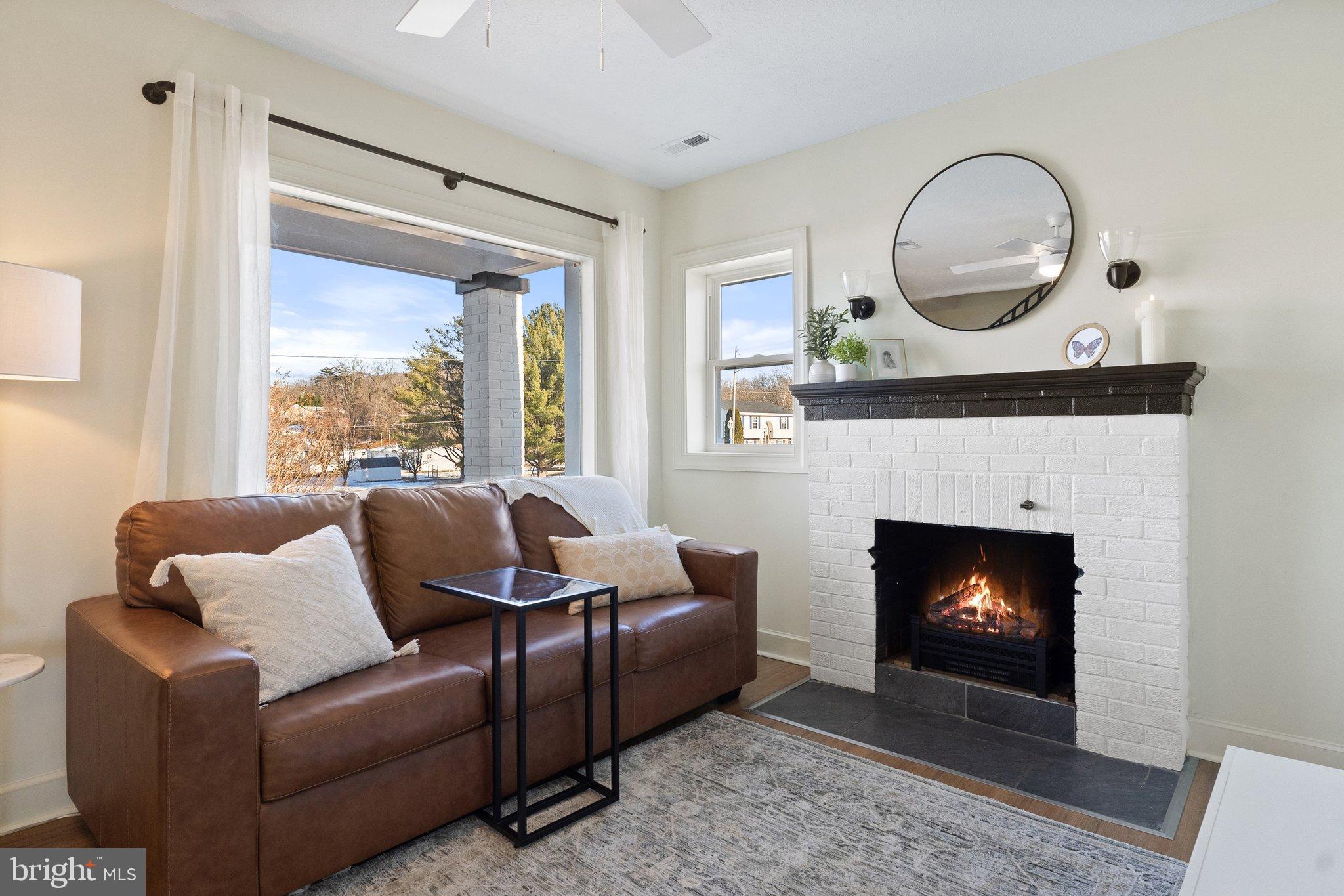 TOWN OF SHENANDOAH - Residential Lease