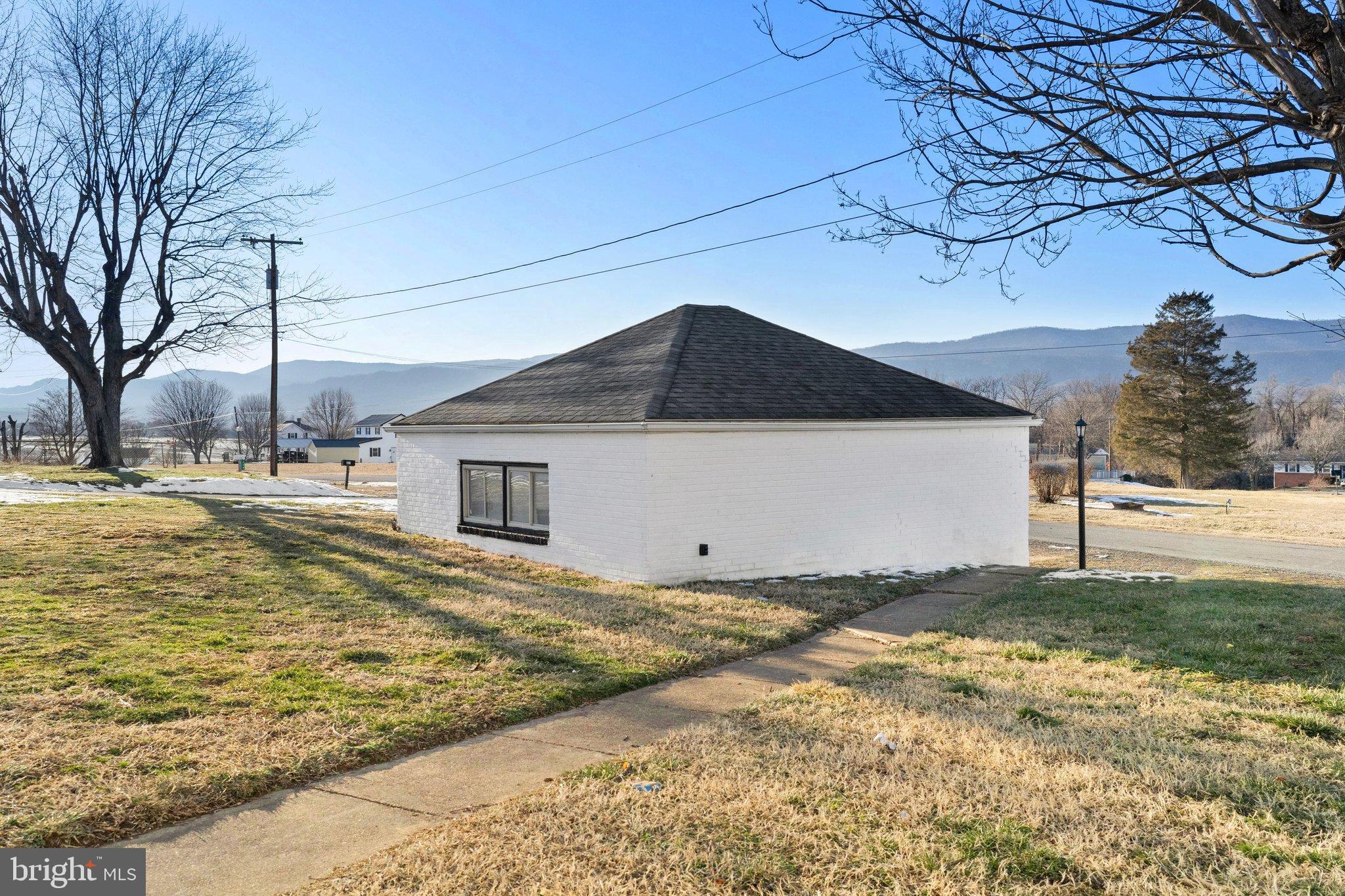 TOWN OF SHENANDOAH - Residential Lease