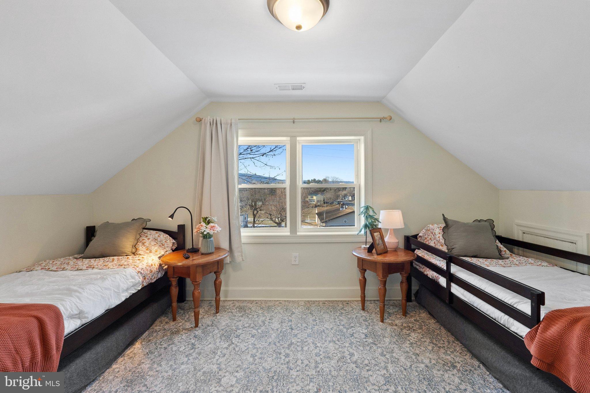 TOWN OF SHENANDOAH - Residential Lease