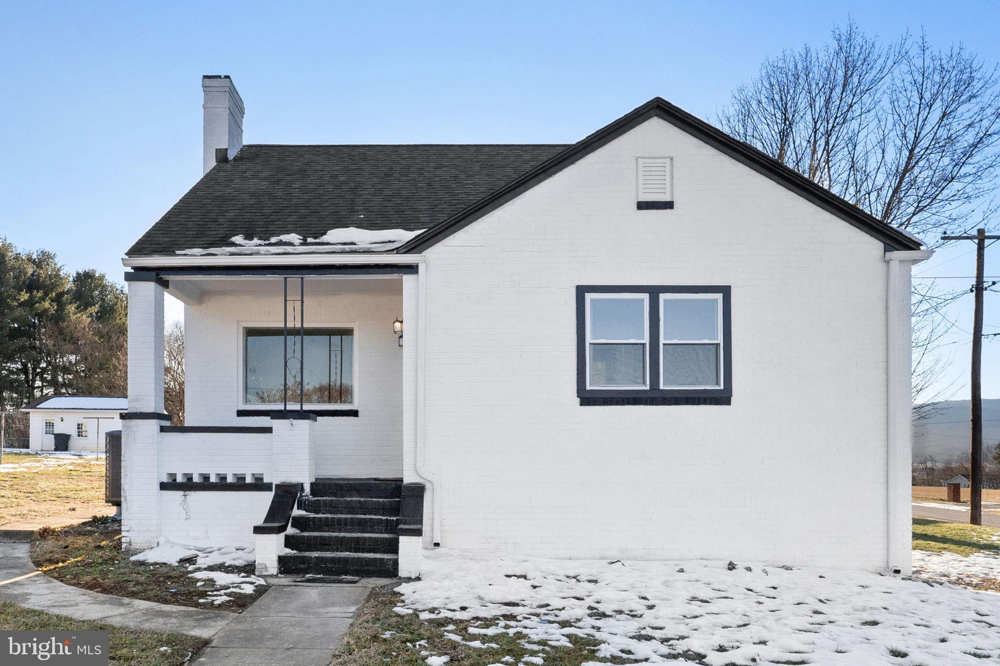 TOWN OF SHENANDOAH - Residential Lease