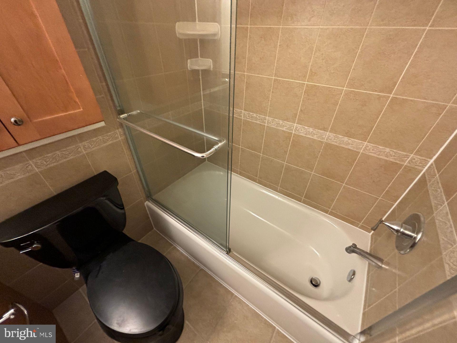 DAMASCUS GARDENS - Residential Lease