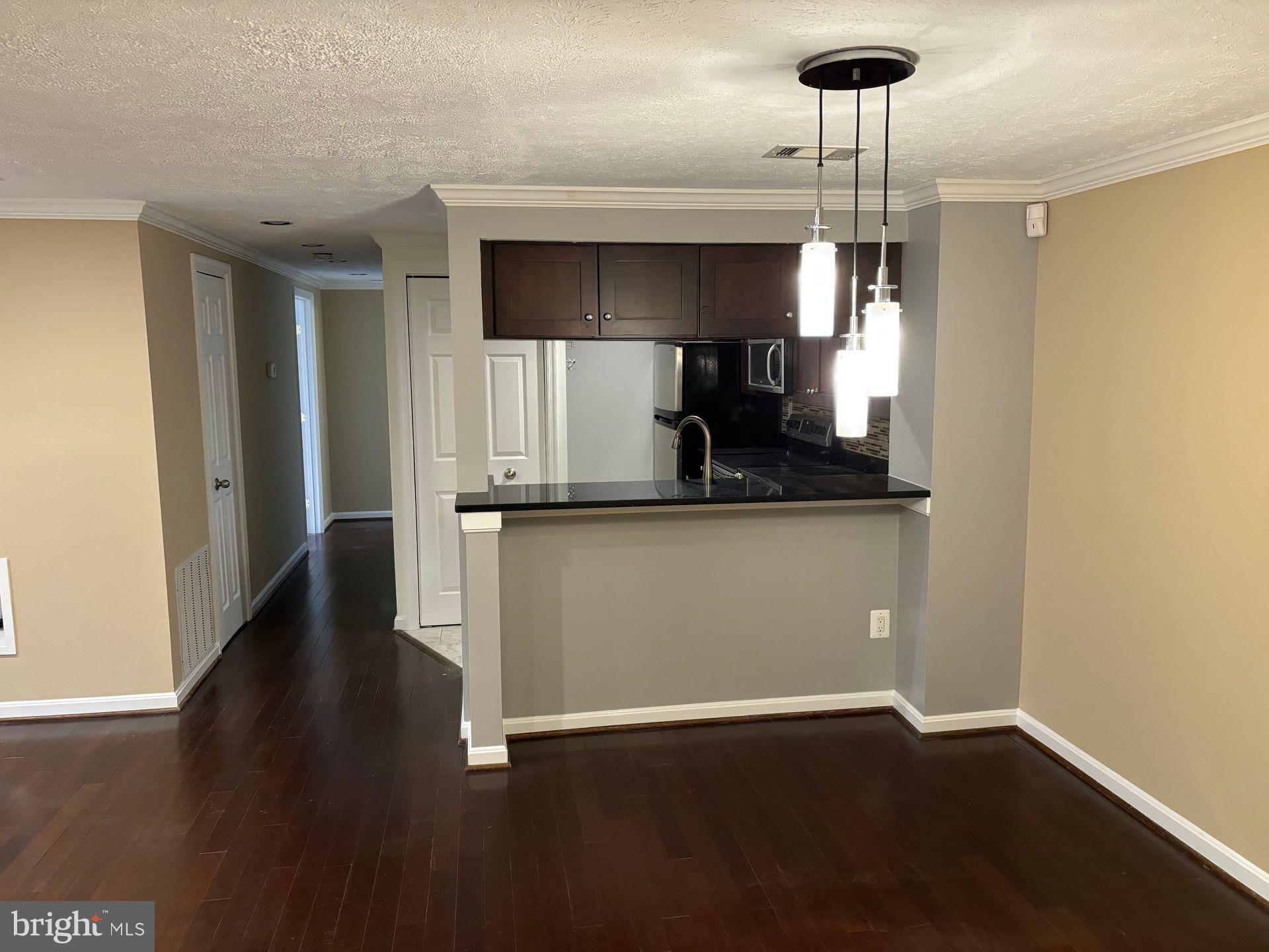 DAMASCUS GARDENS - Residential Lease