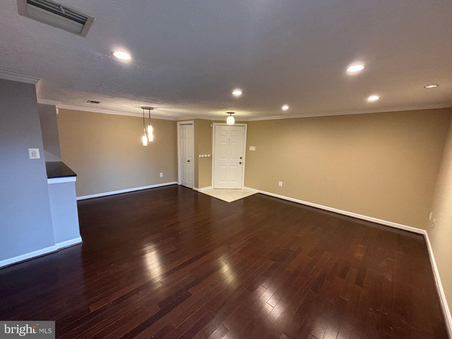 DAMASCUS GARDENS - Residential Lease