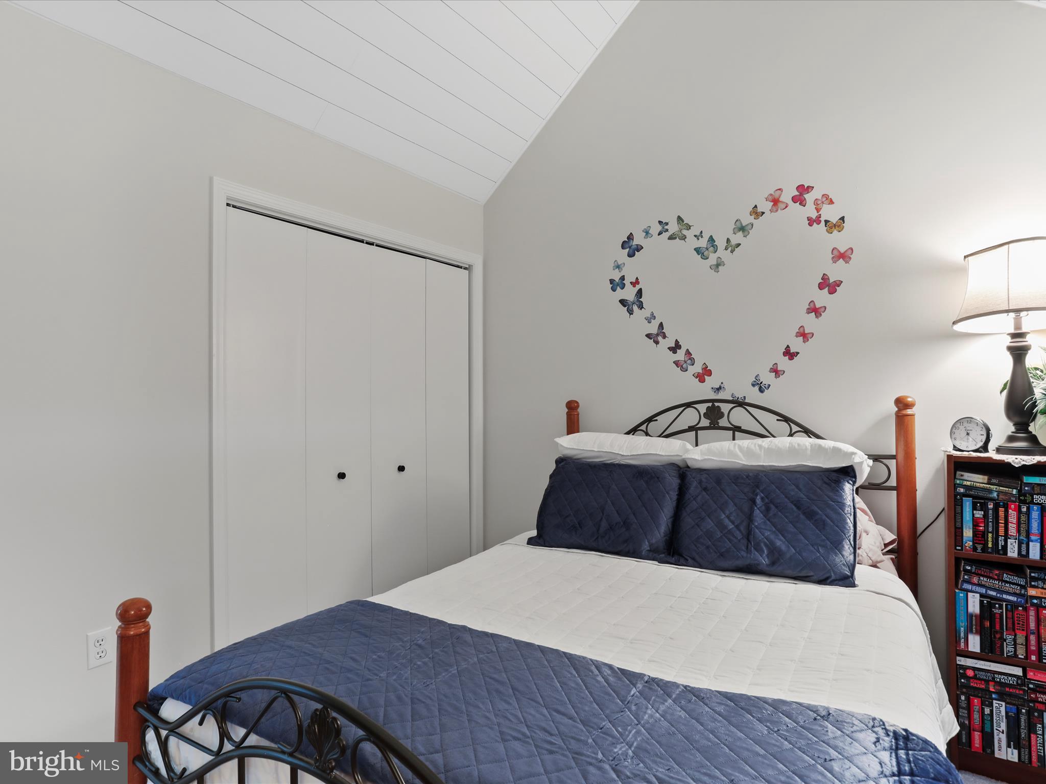 LAKE HOLIDAY ESTATES - Residential