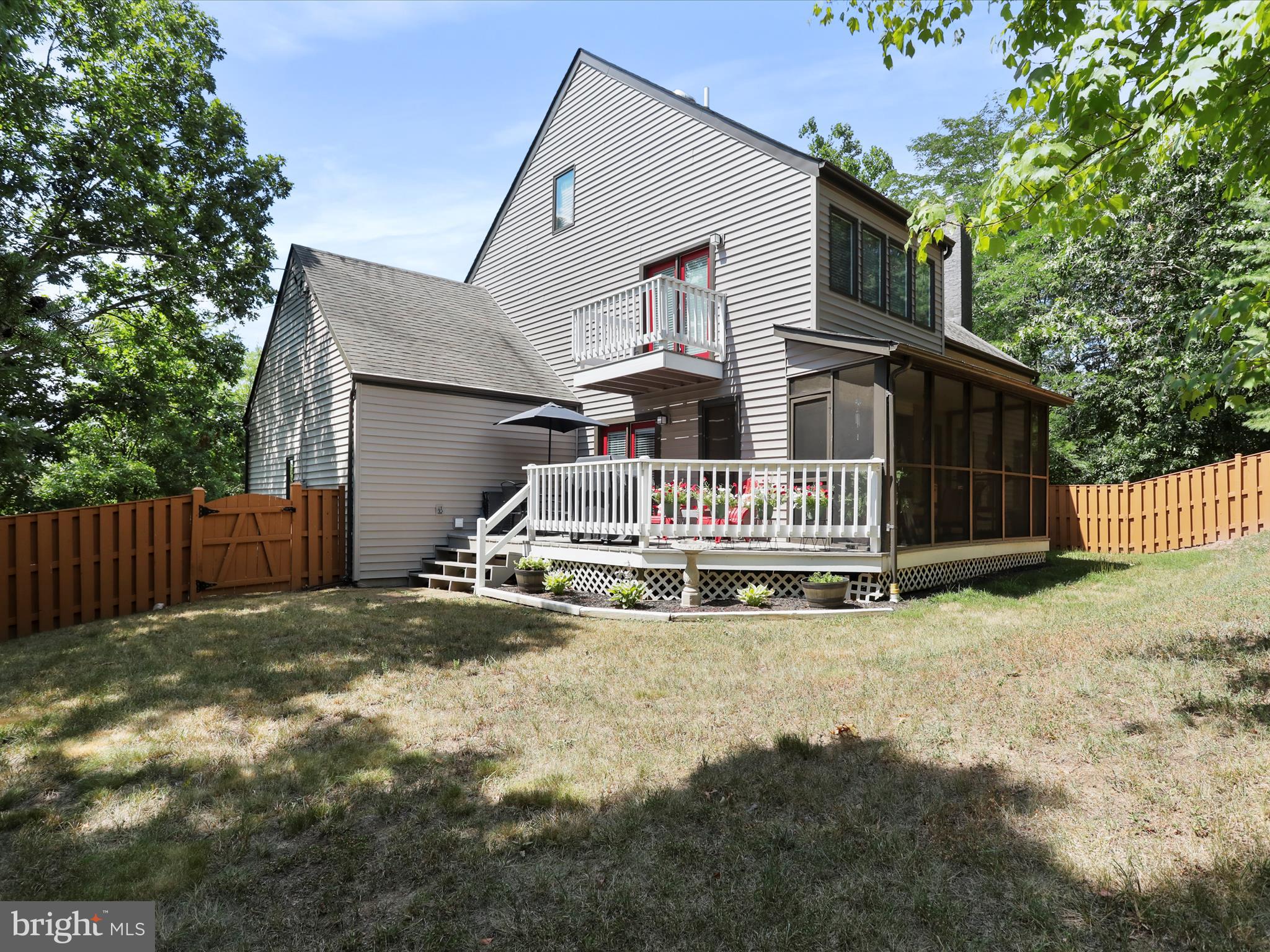 LAKE HOLIDAY ESTATES - Residential