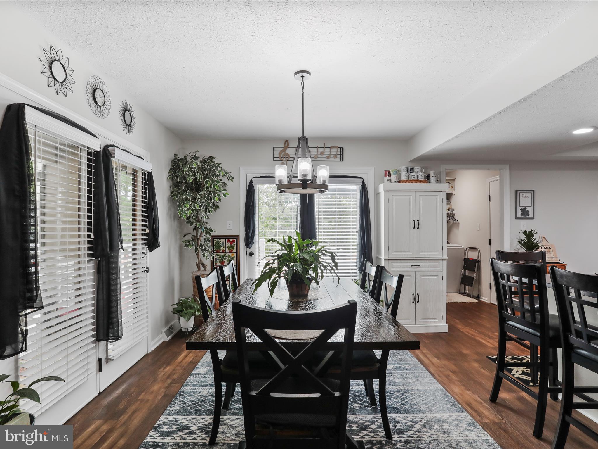 LAKE HOLIDAY ESTATES - Residential