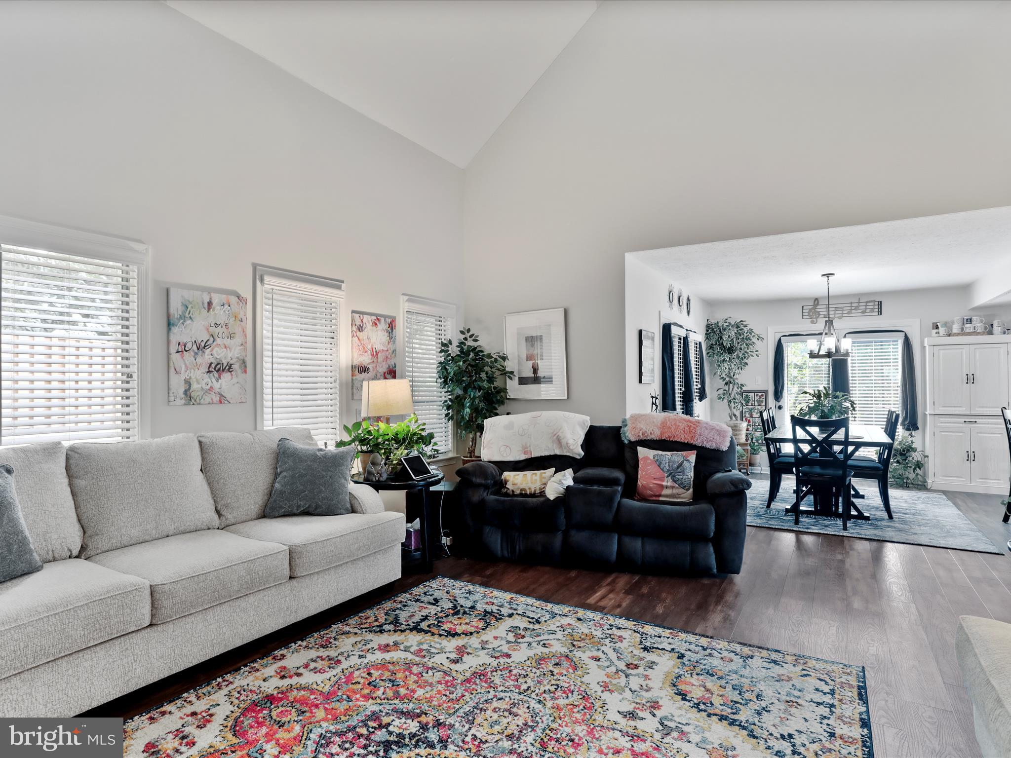 LAKE HOLIDAY ESTATES - Residential