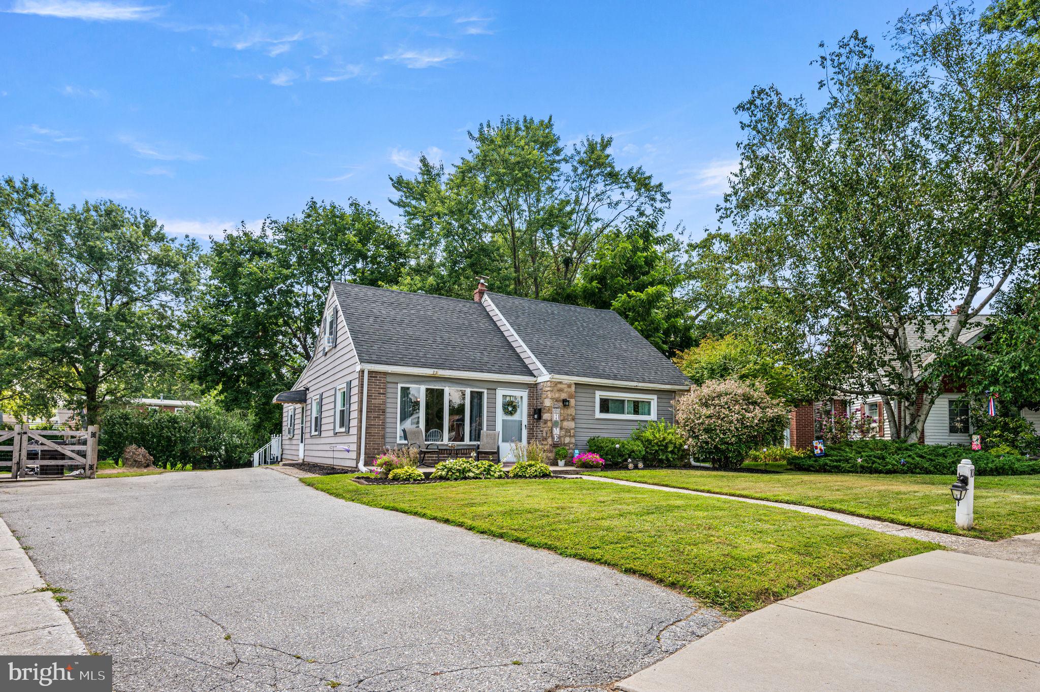 10 PARK DRIVE