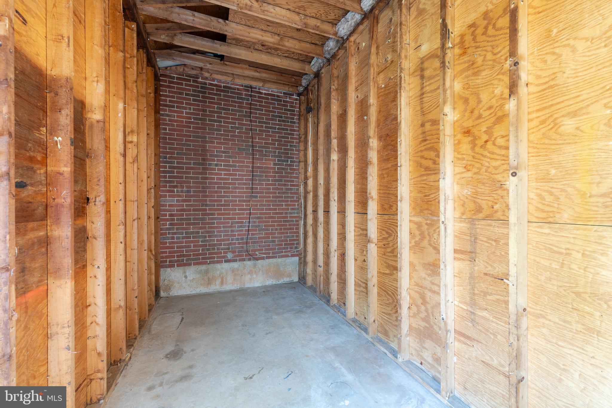 REISTERSTOWN - Residential