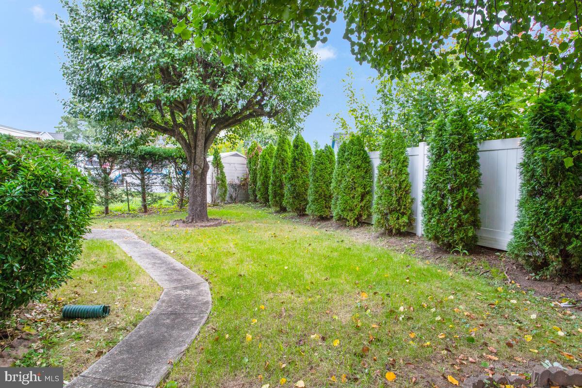 MIDDLE RIVER - Residential