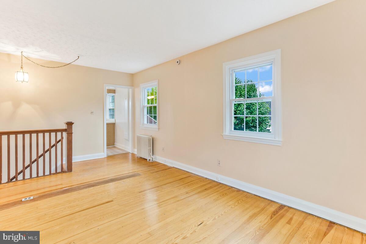 MIDDLE RIVER - Residential