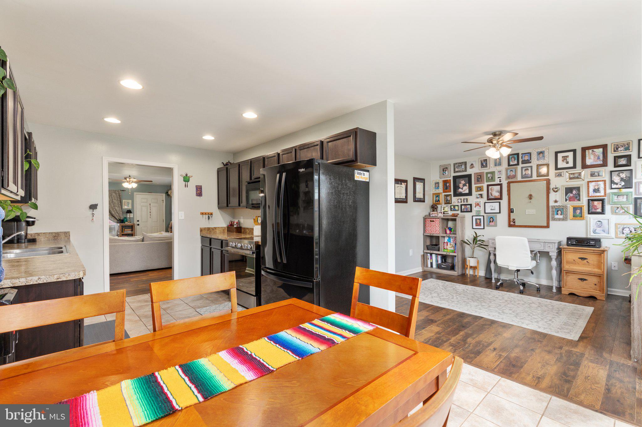 THE TOWNES AT OAKHURST - Residential