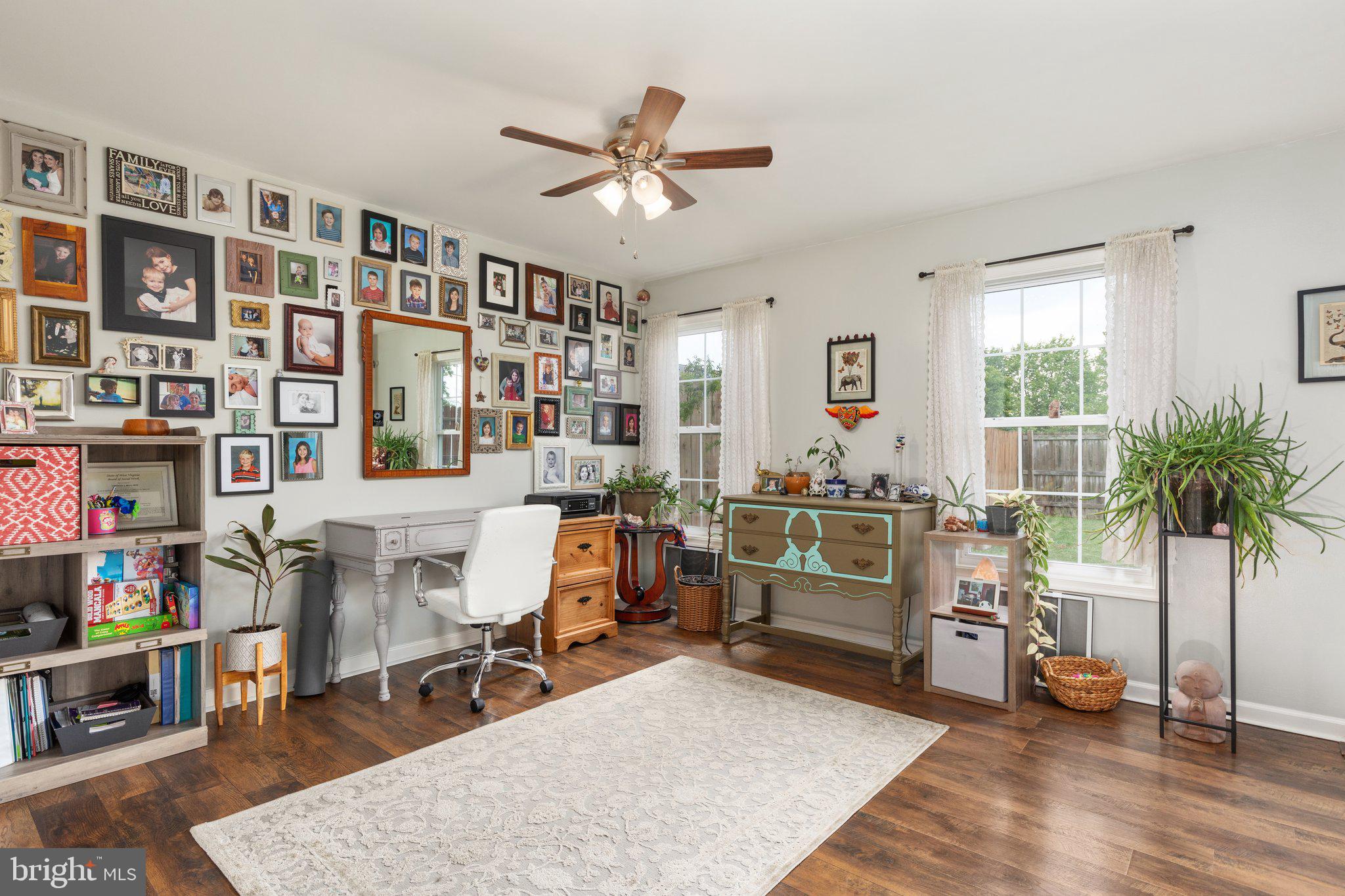 THE TOWNES AT OAKHURST - Residential