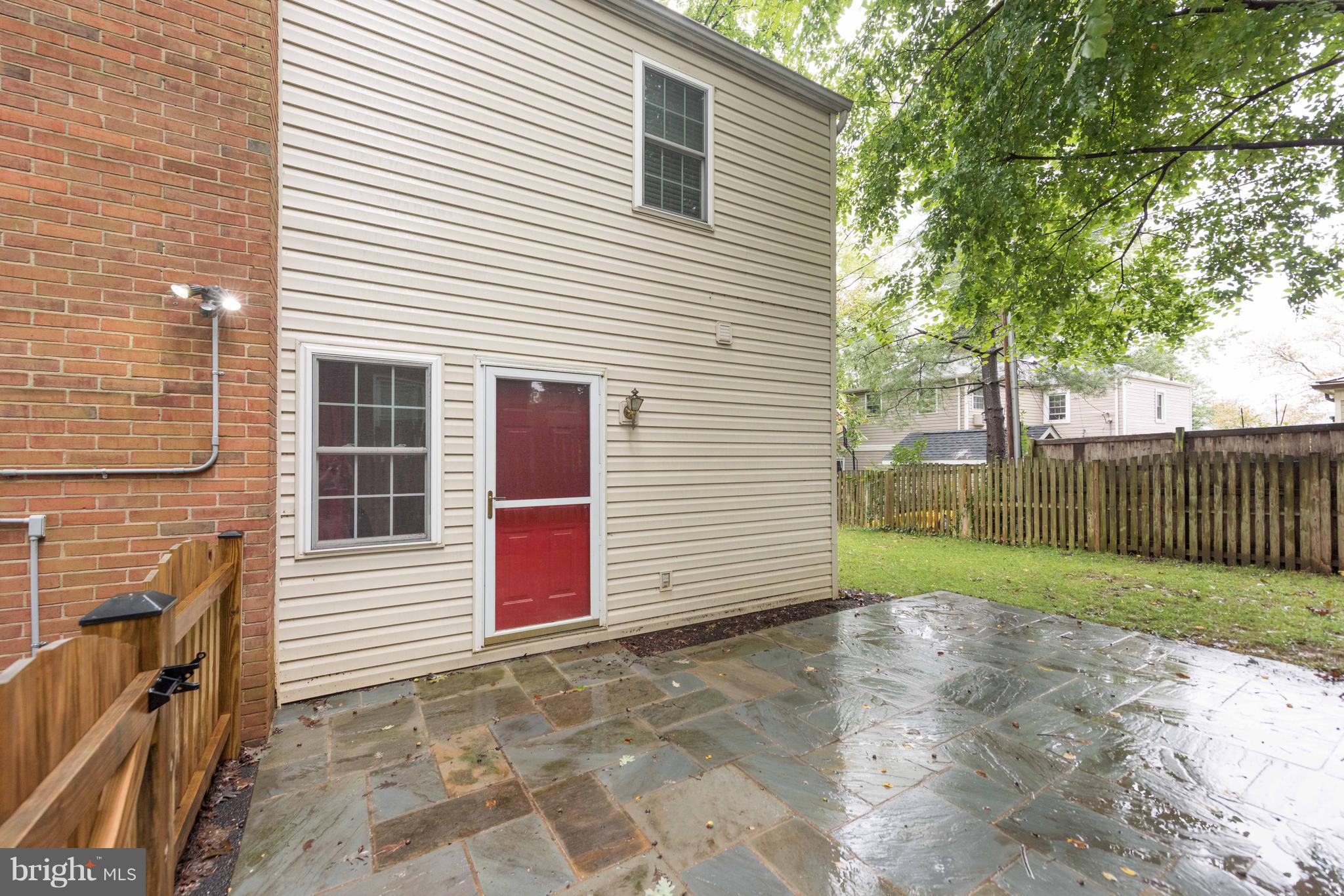 ARLINGTON - Residential Lease