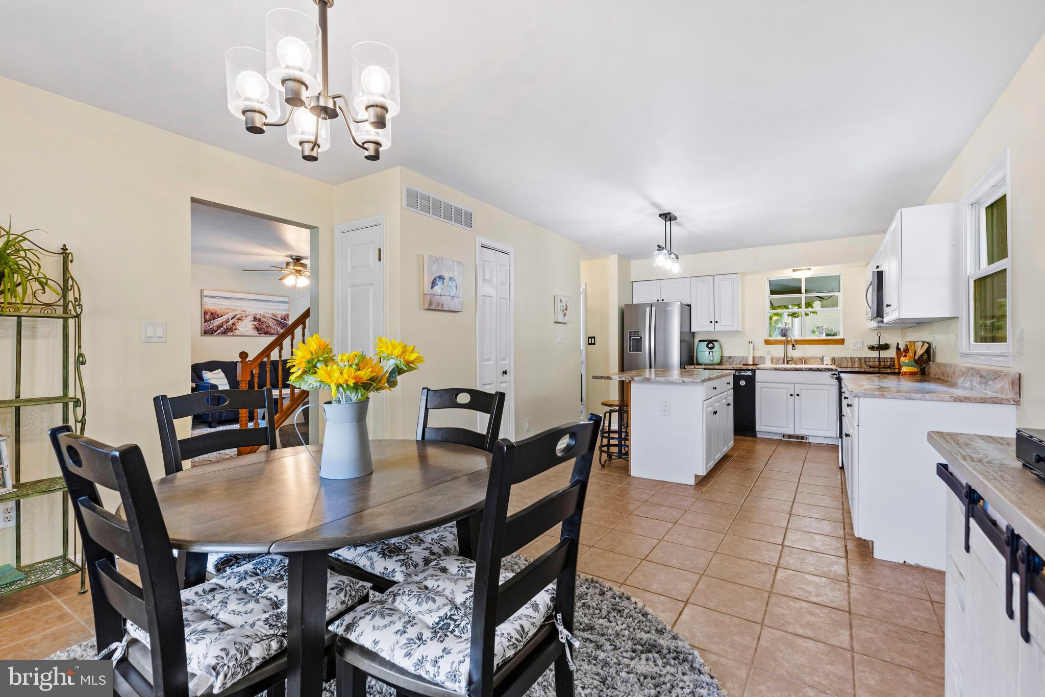 AVALON SHORES - Residential