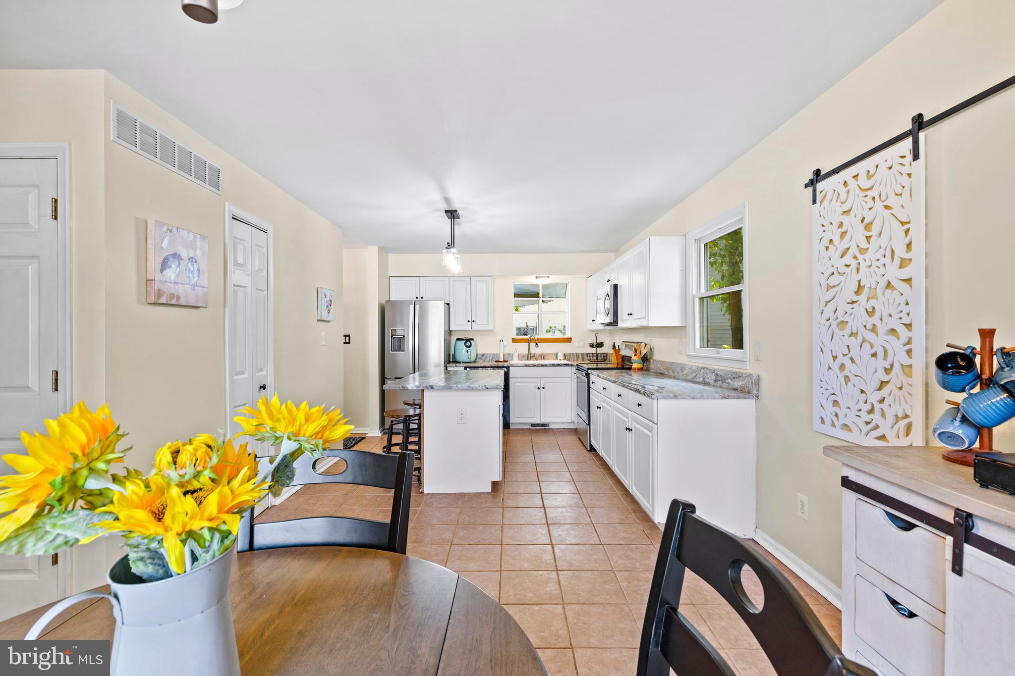 AVALON SHORES - Residential