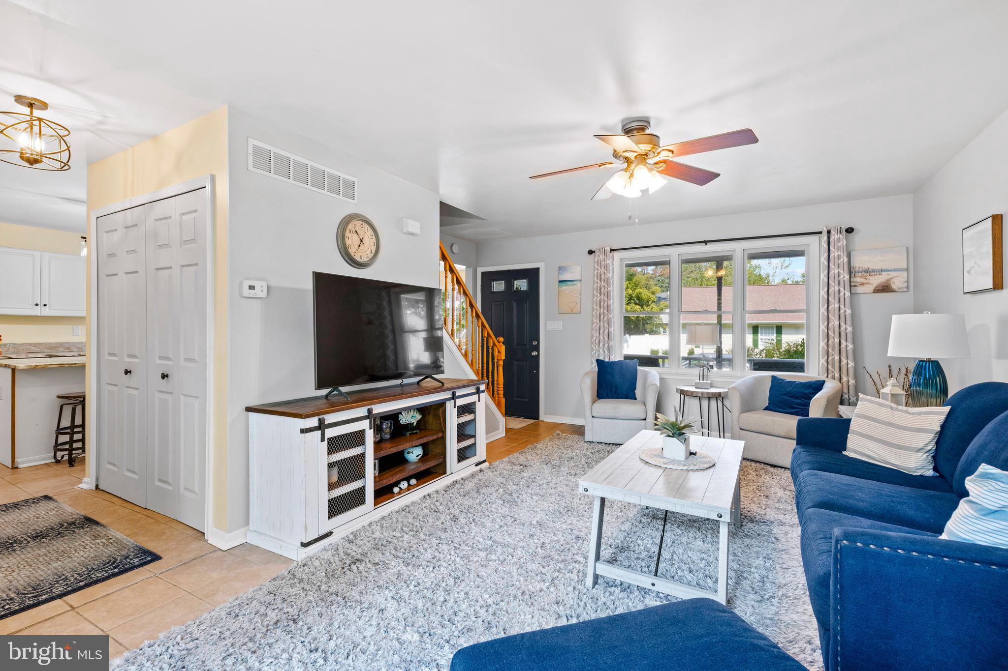 AVALON SHORES - Residential