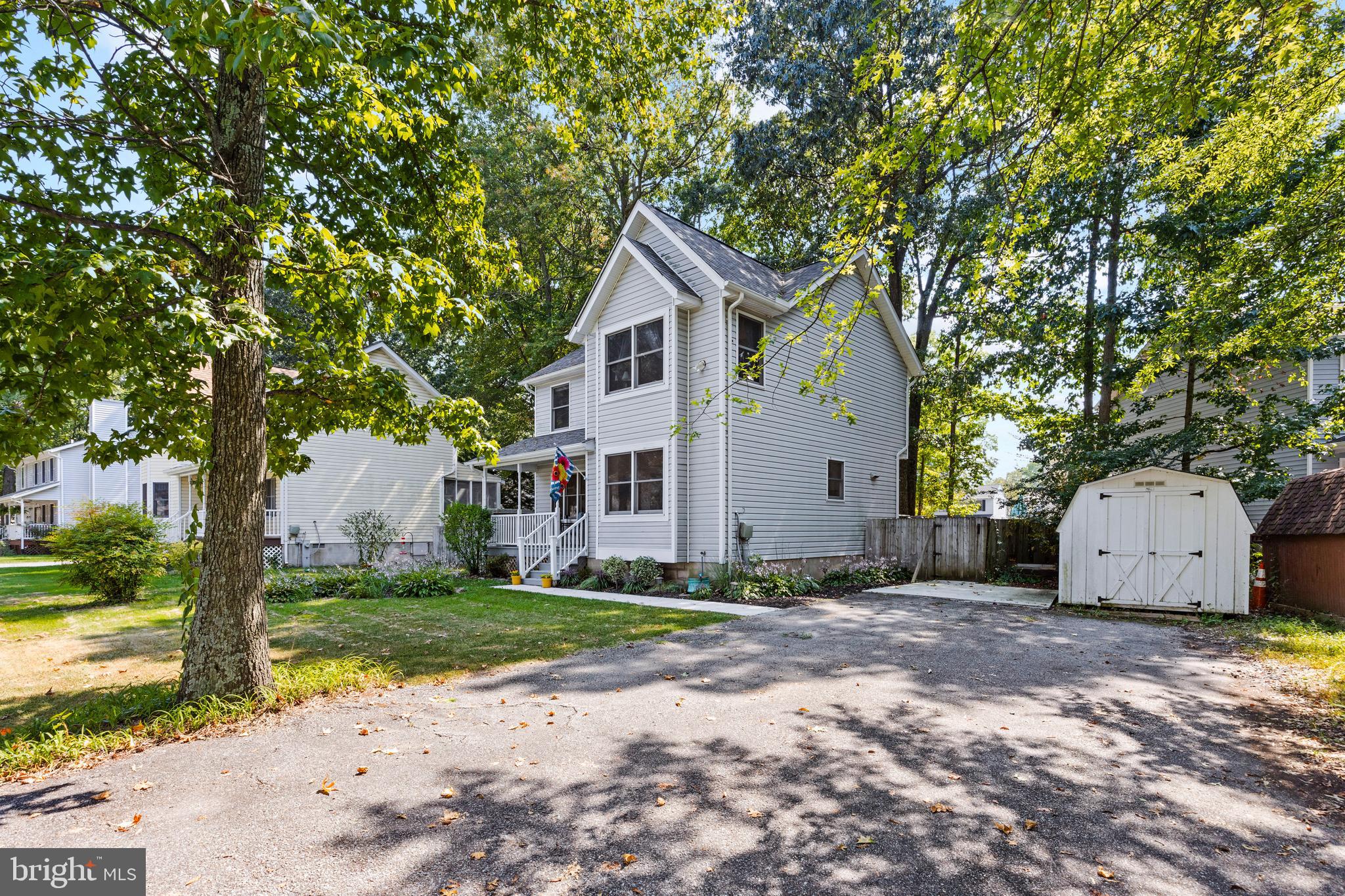 AVALON SHORES - Residential