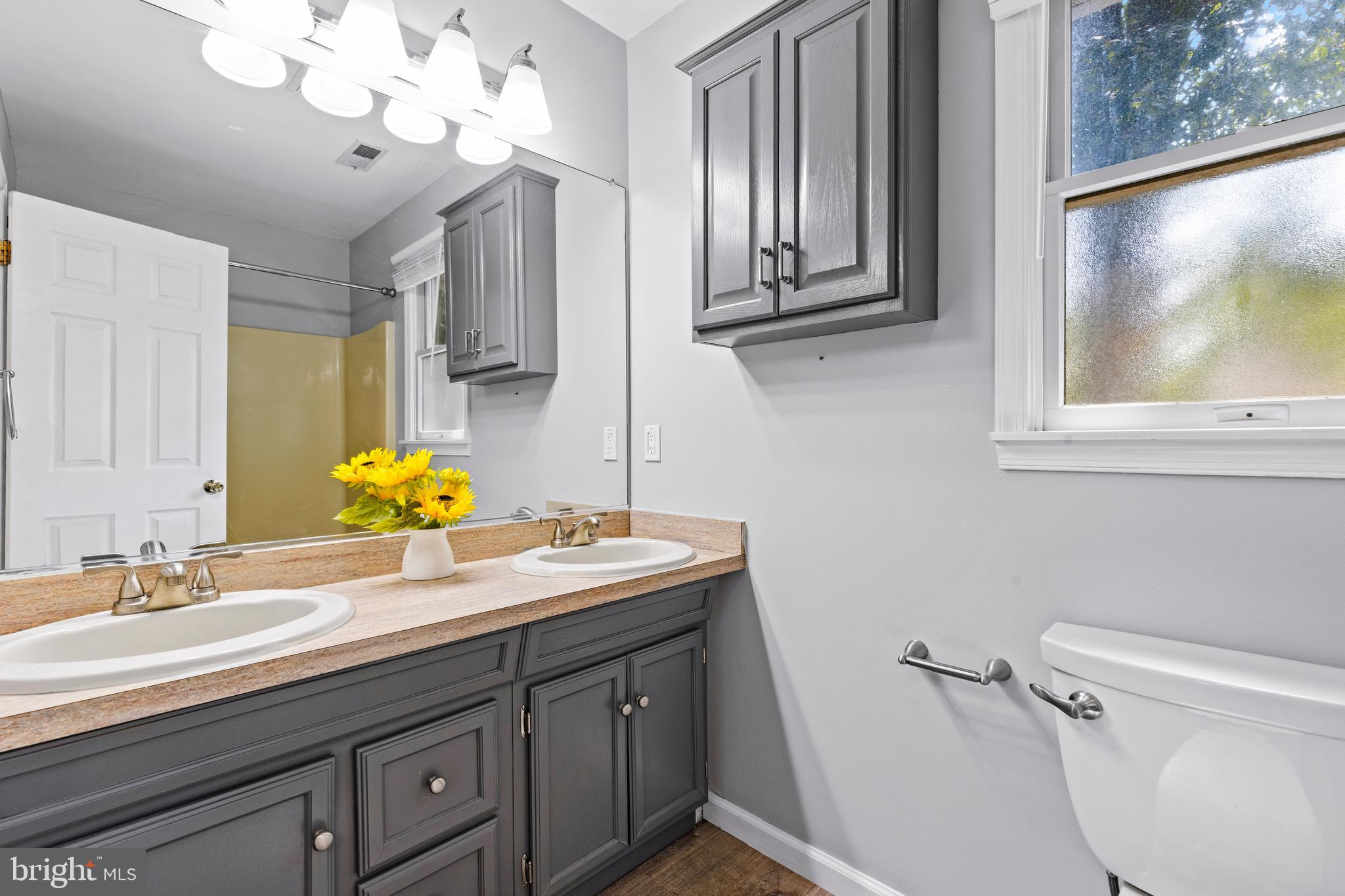 AVALON SHORES - Residential