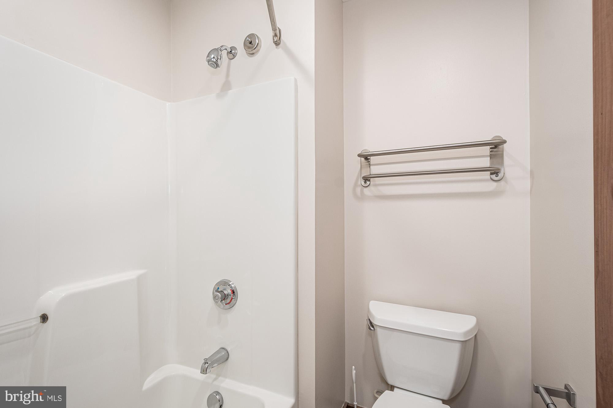 SILVER TREE SUITES - Residential