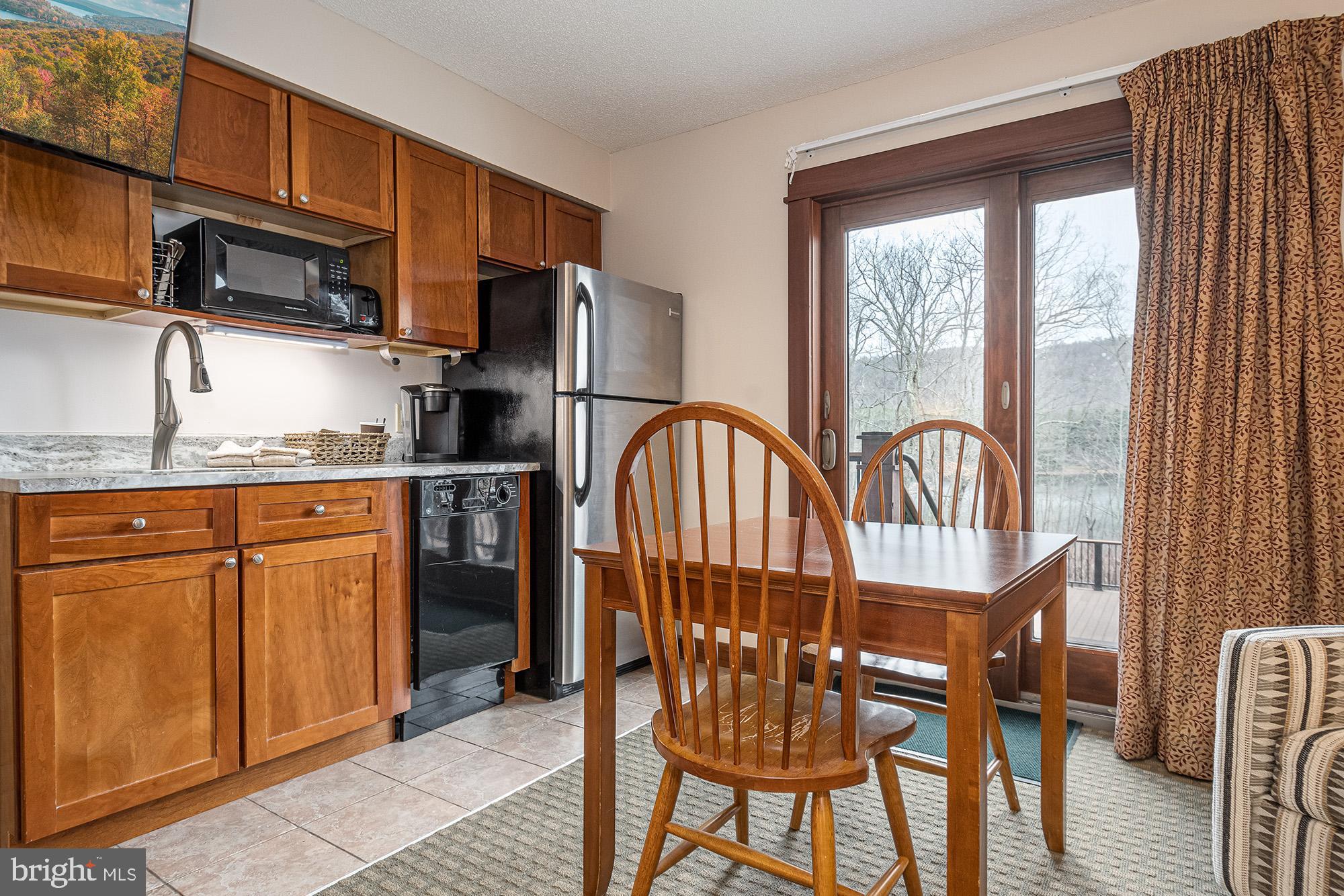 SILVER TREE SUITES - Residential