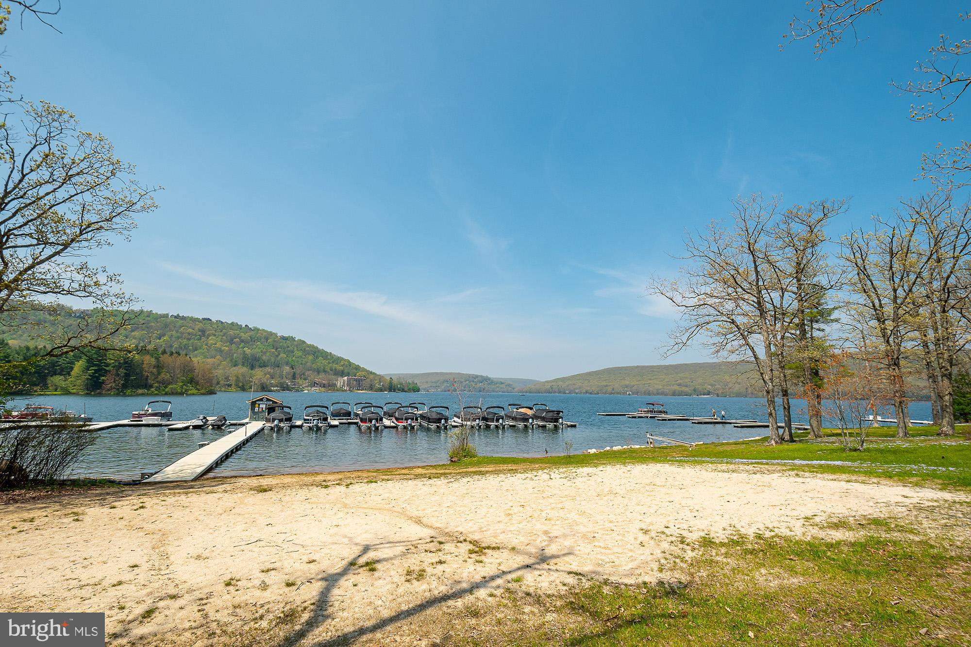 SILVER TREE SUITES - Residential