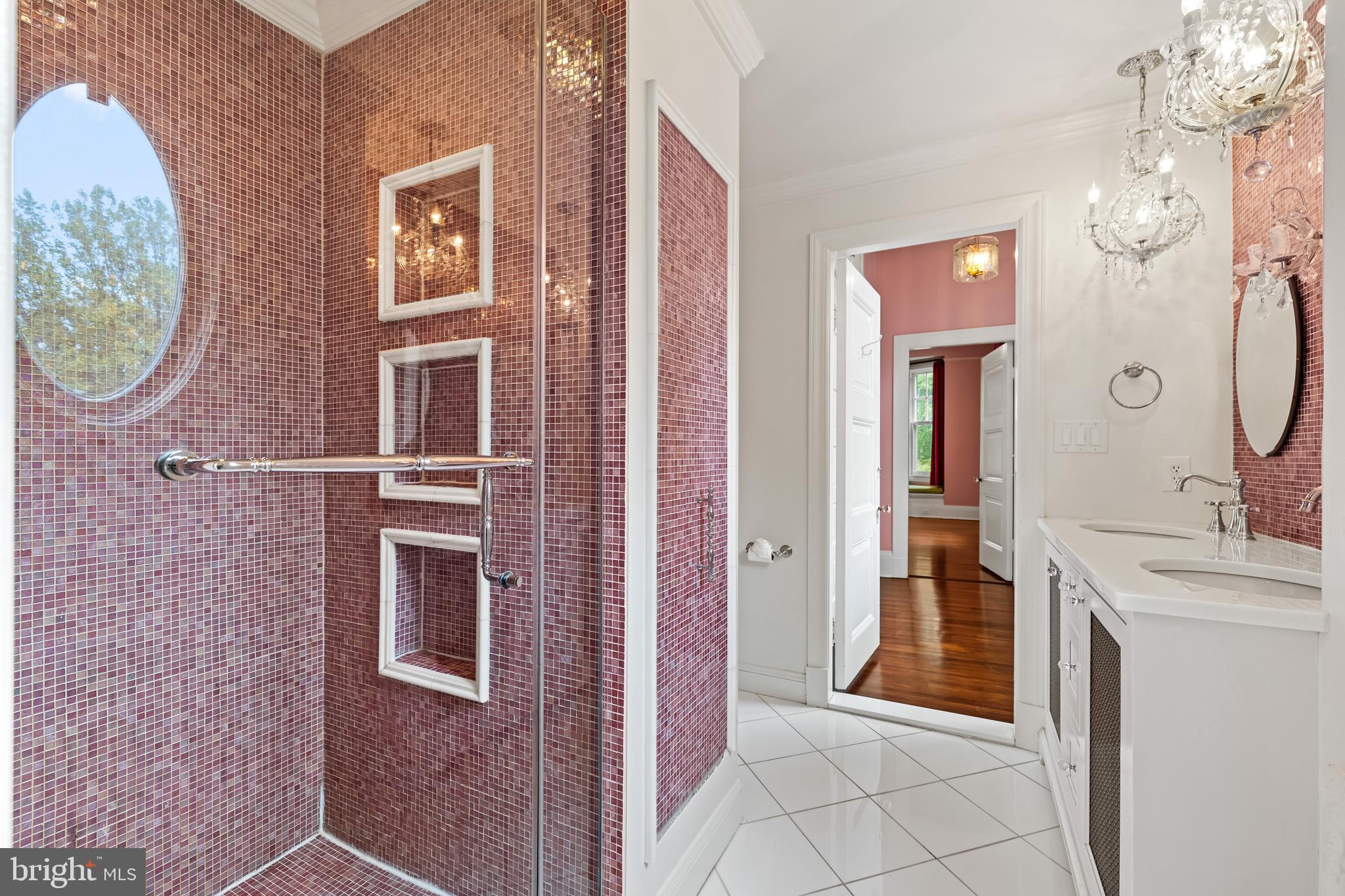 RUXTON - Residential