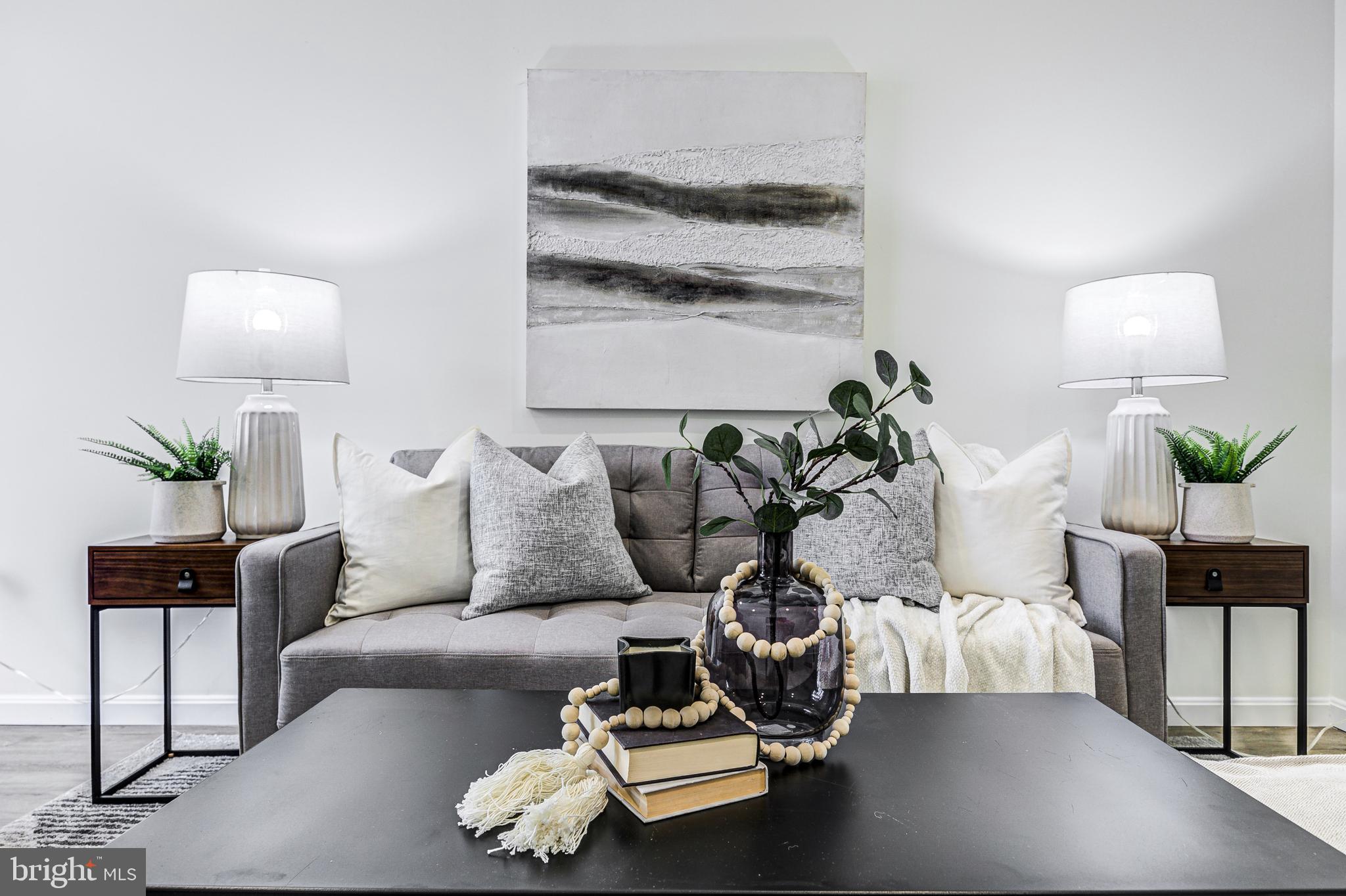 BIDDLE STREET - Residential