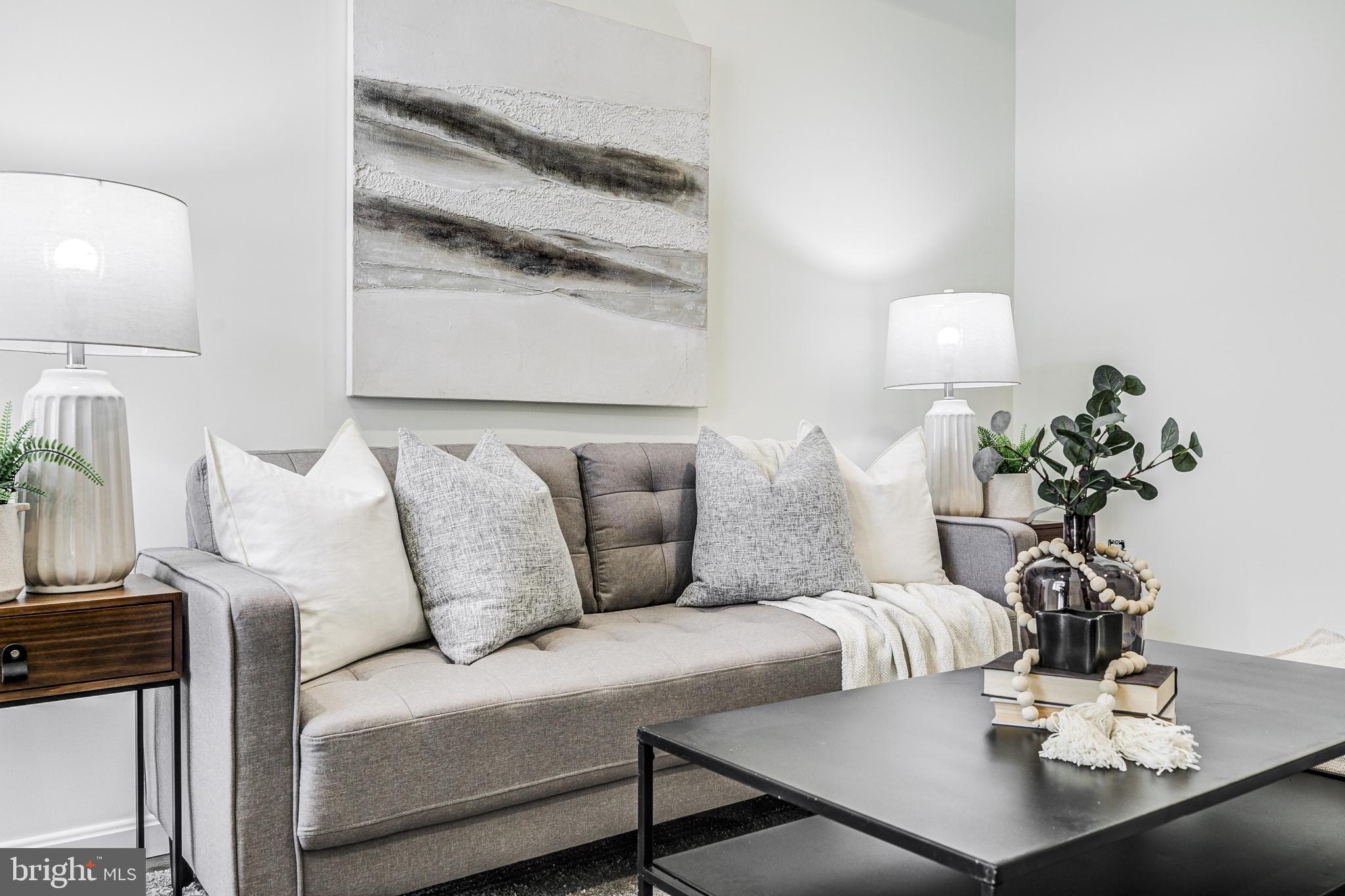 BIDDLE STREET - Residential